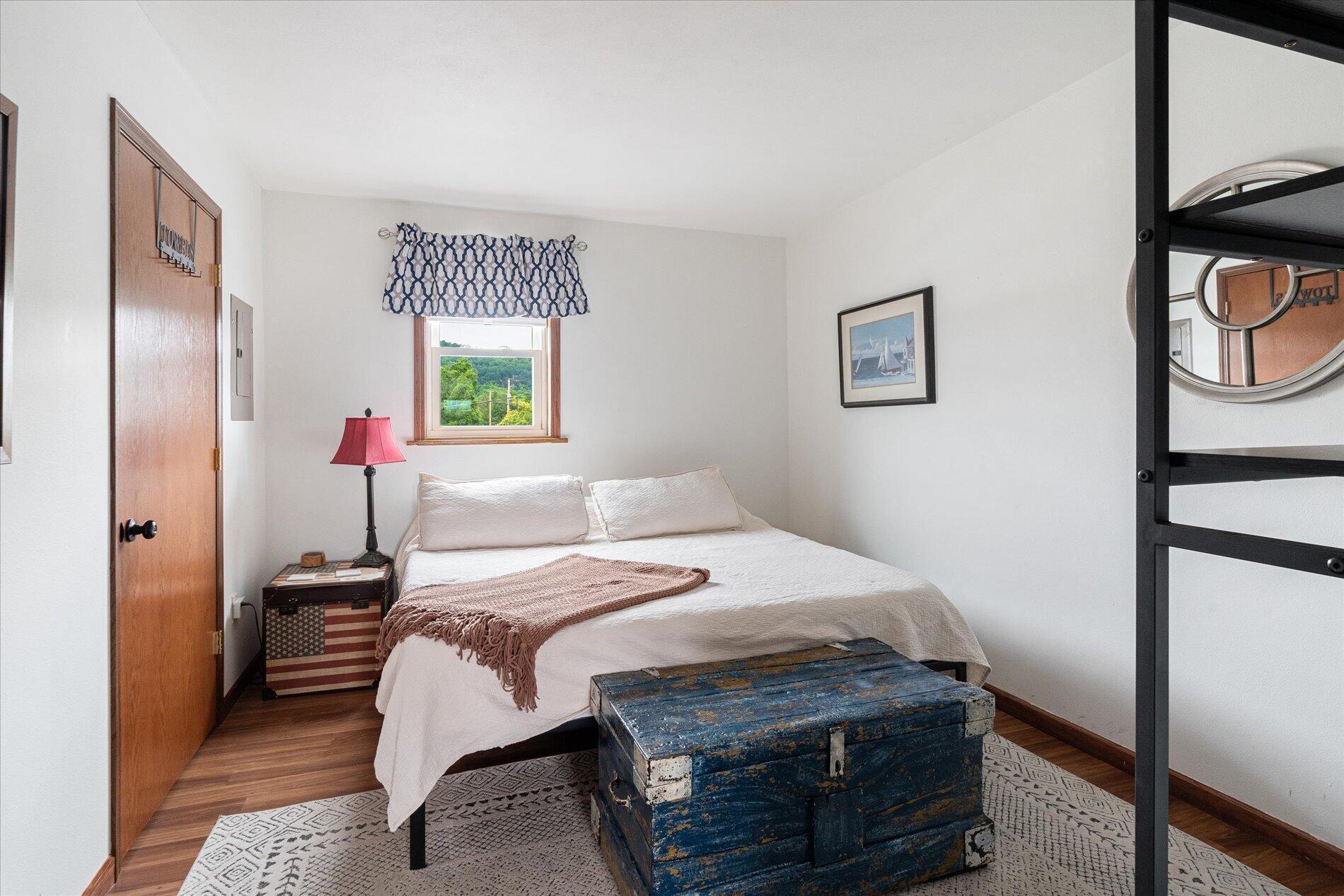 25 N Walnut Street Property Photo 16