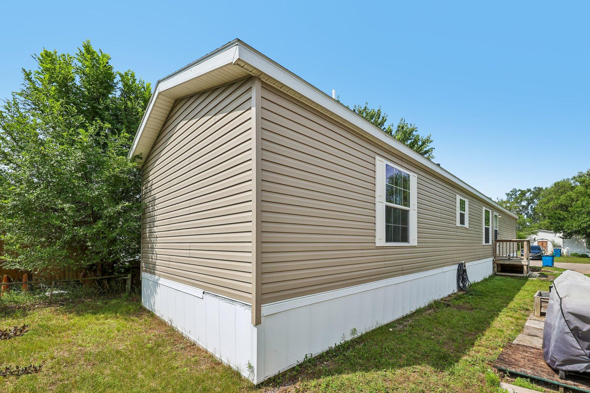 11955 Stevens Avenue Property Photo 4