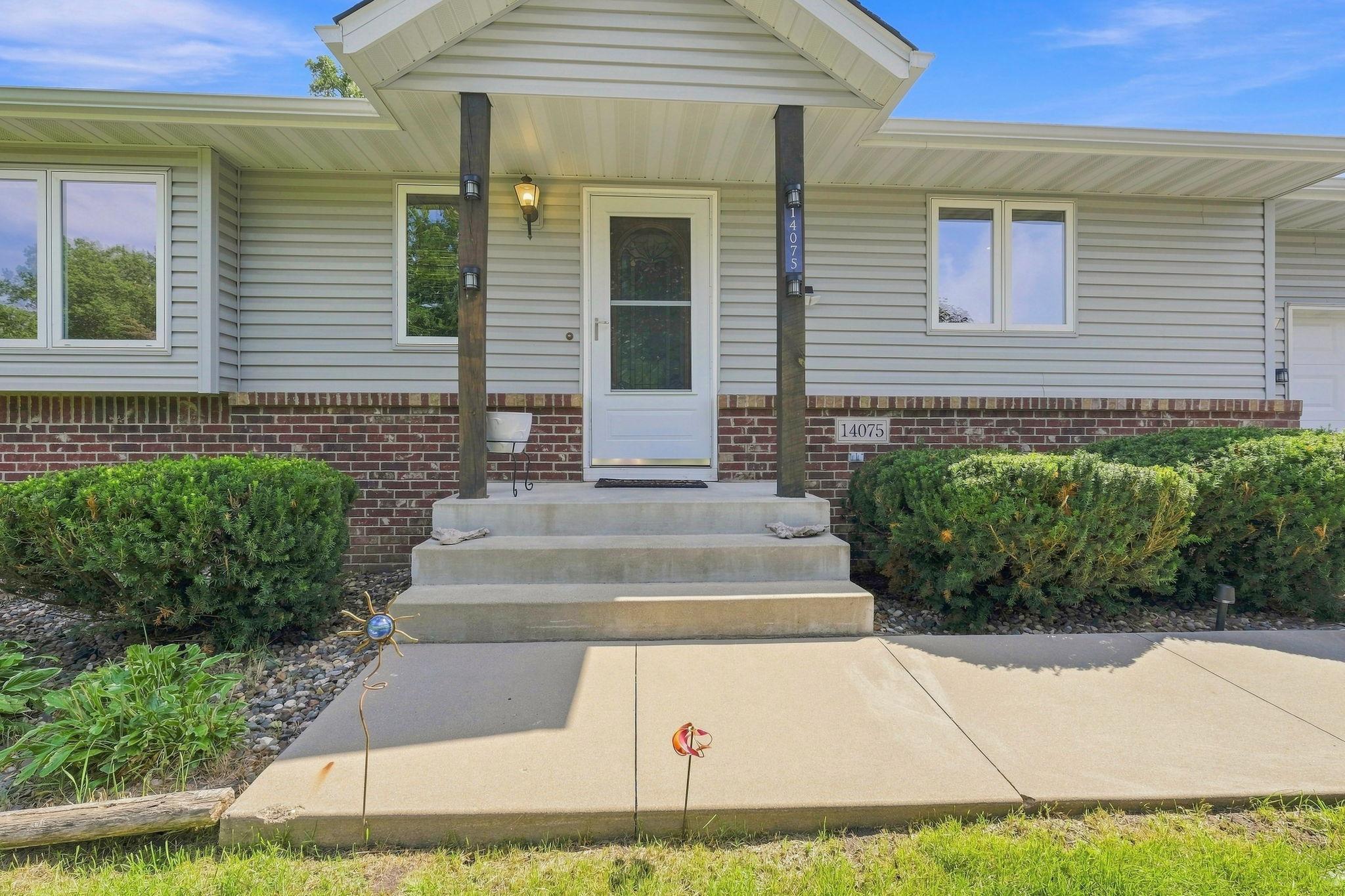 14075 Natchez Avenue Property Photo 3