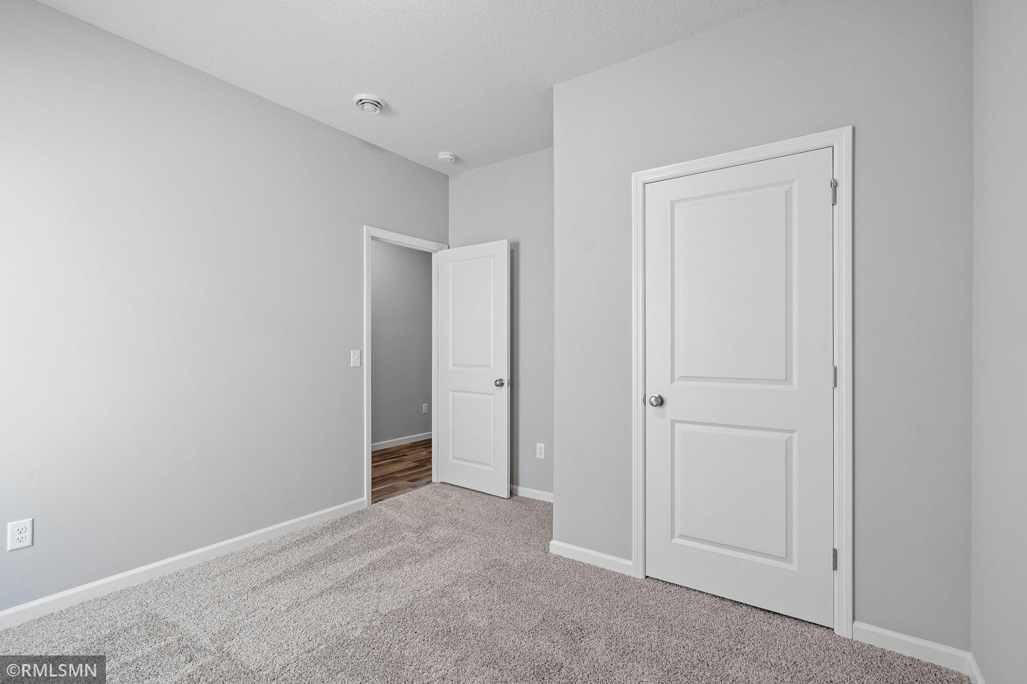 2617 Ivan Avenue Ne Property Photo 10
