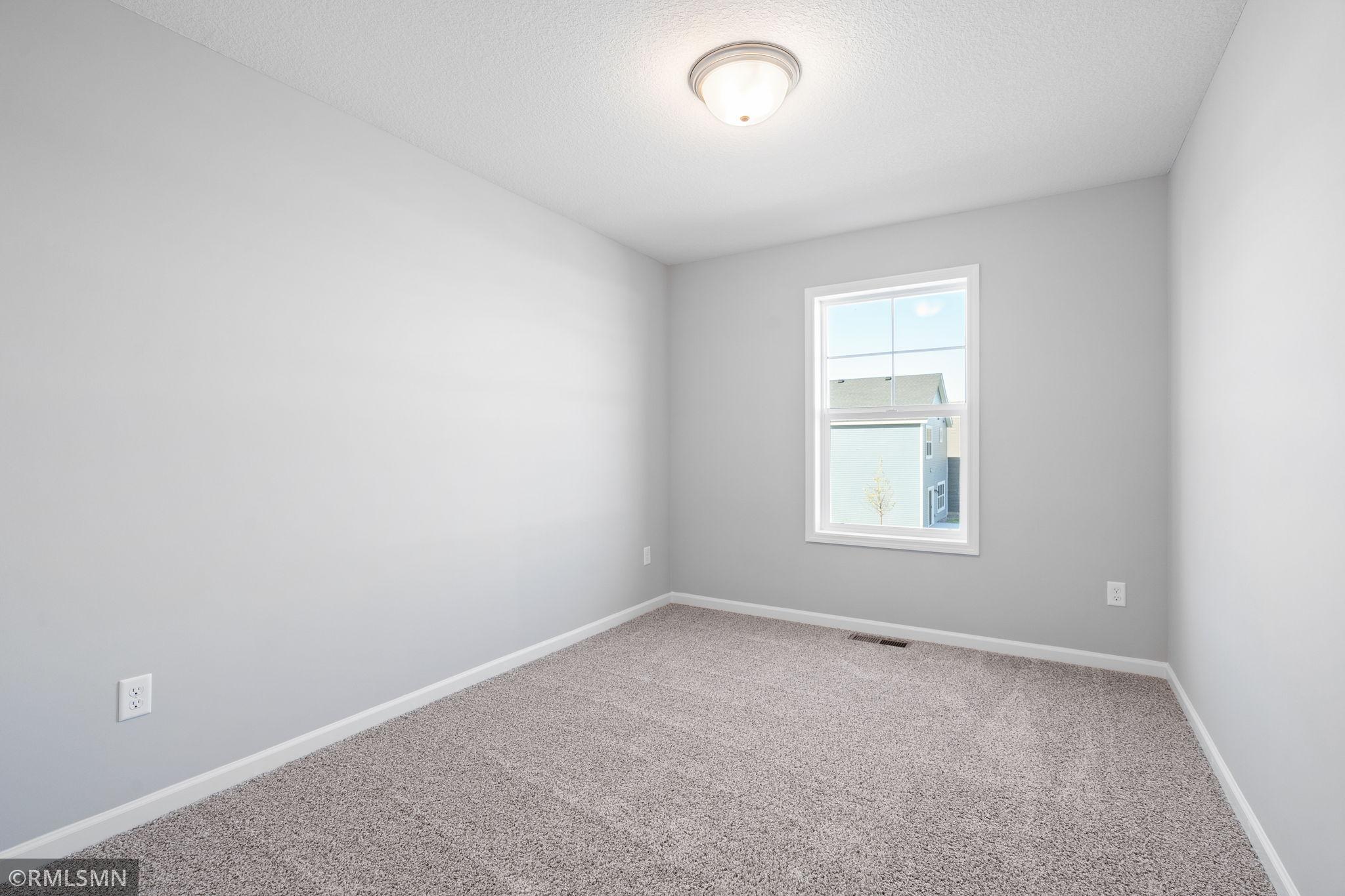 2617 Ivan Avenue Ne Property Photo 15