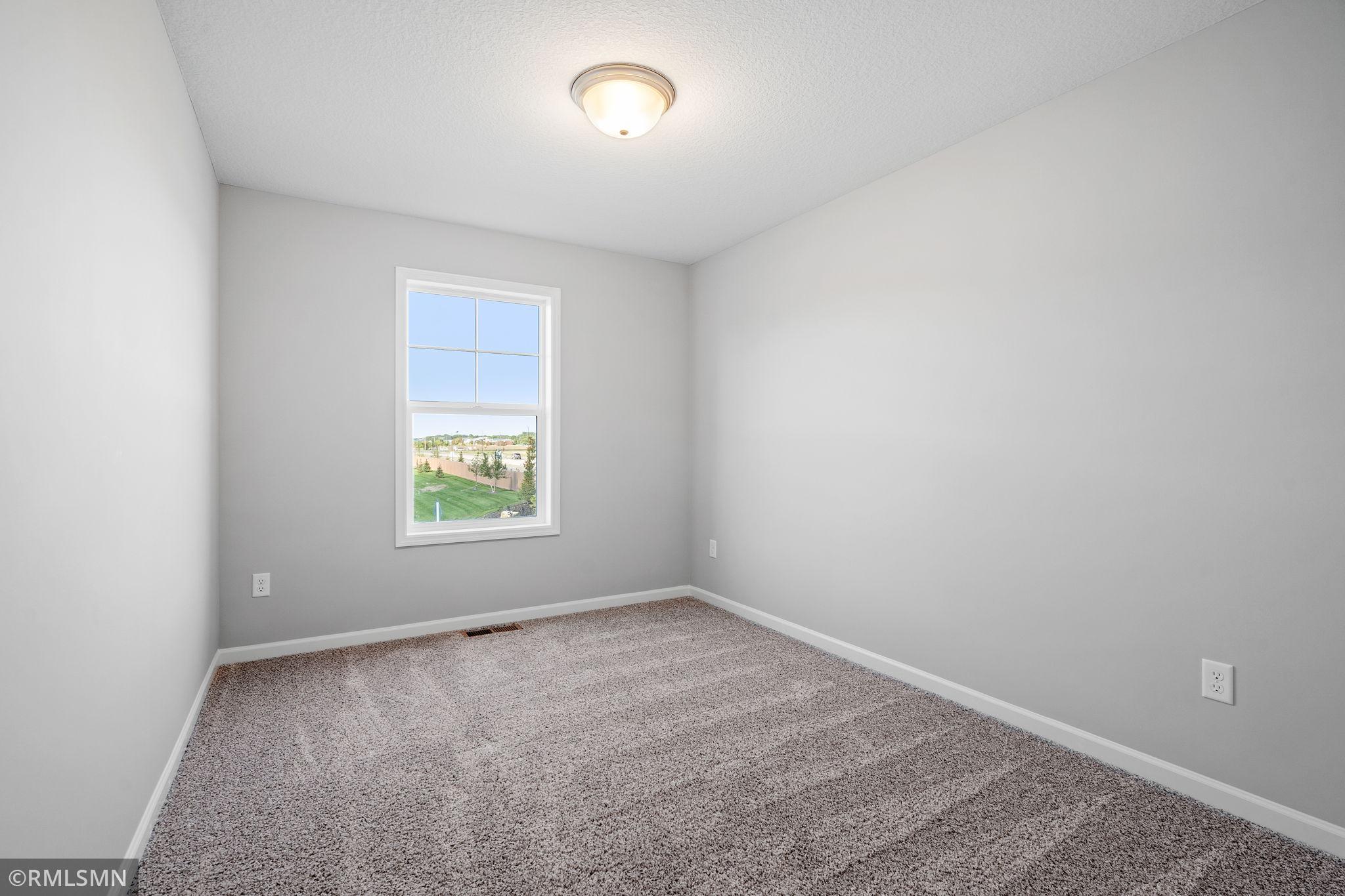 2617 Ivan Avenue Ne Property Photo 17