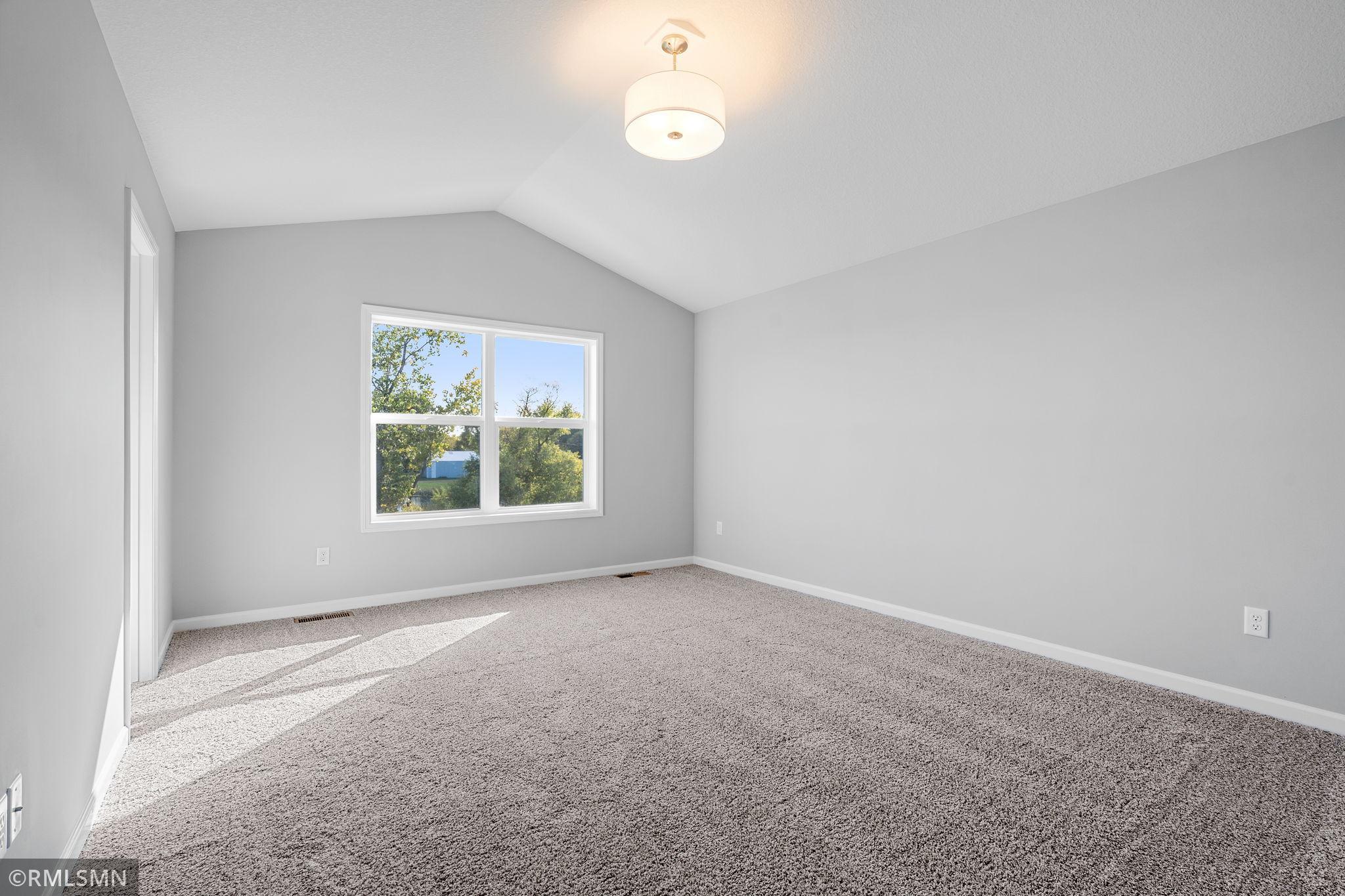2617 Ivan Avenue Ne Property Photo 24
