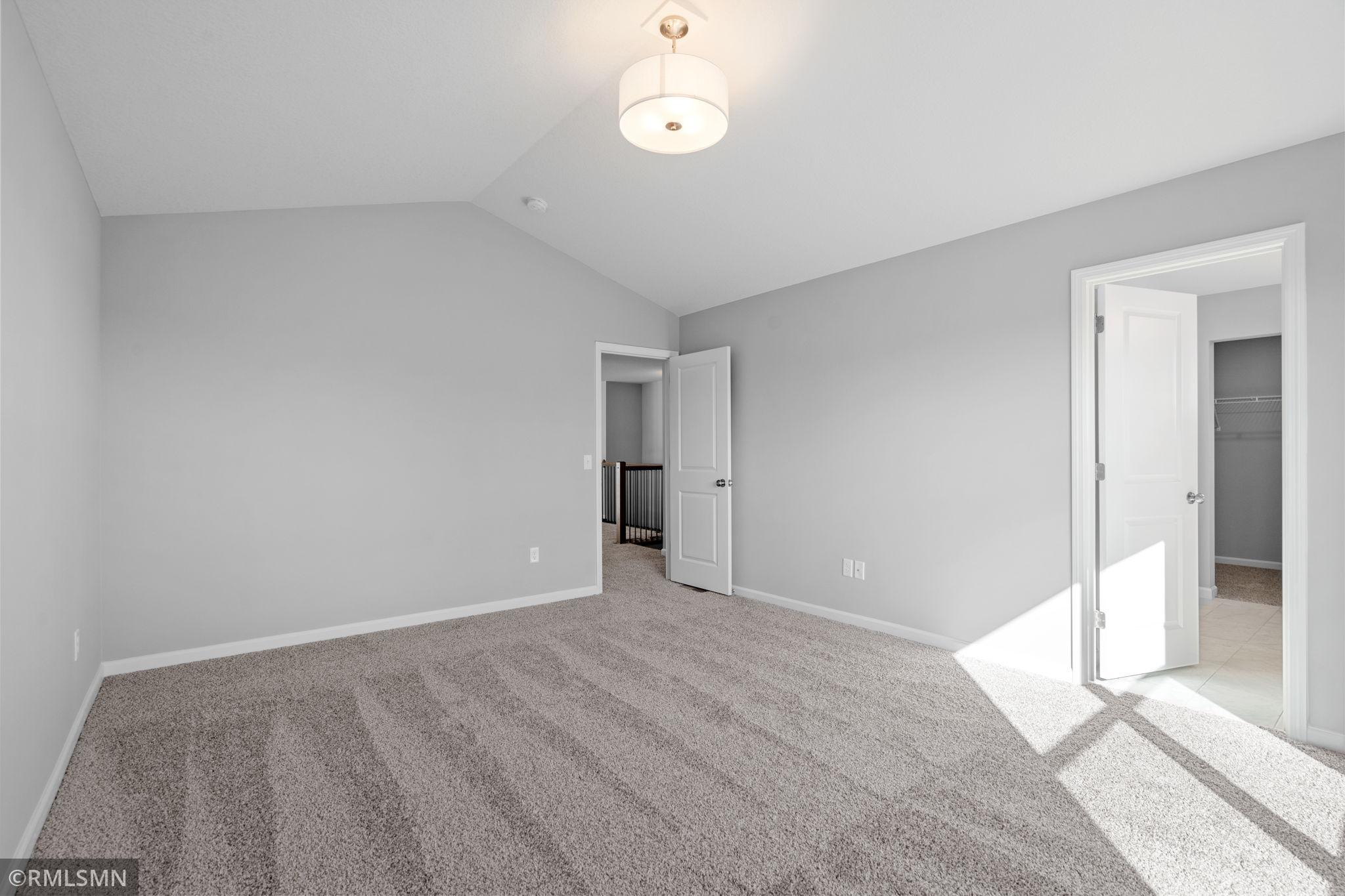 2617 Ivan Avenue Ne Property Photo 25