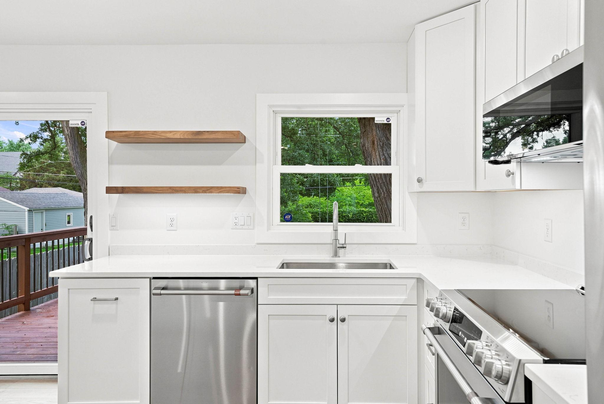 1161 Goodrich Avenue Property Photo 18