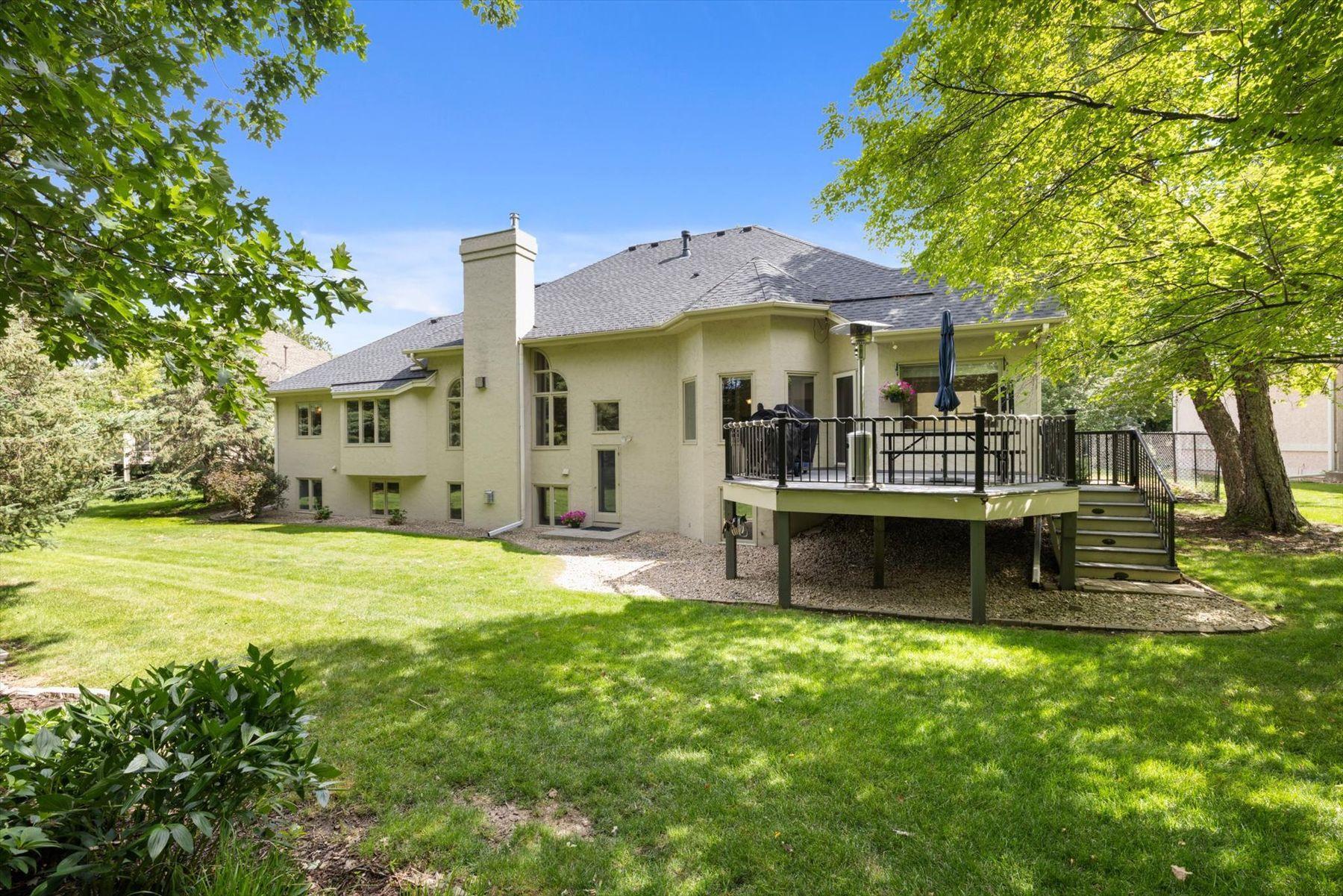 16010 45th Avenue N Property Photo 3