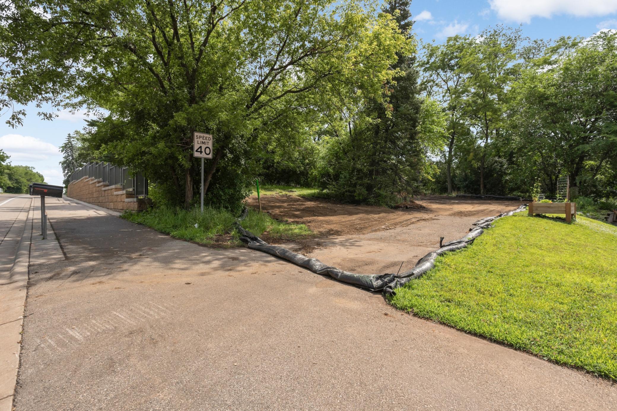 14019 Excelsior Boulevard Property Photo 7