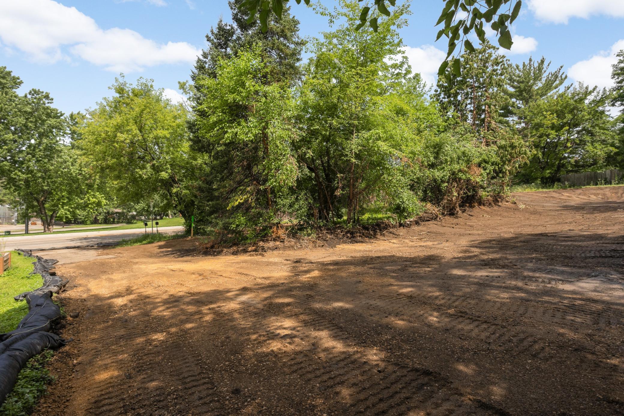 14019 Excelsior Boulevard Property Photo 10