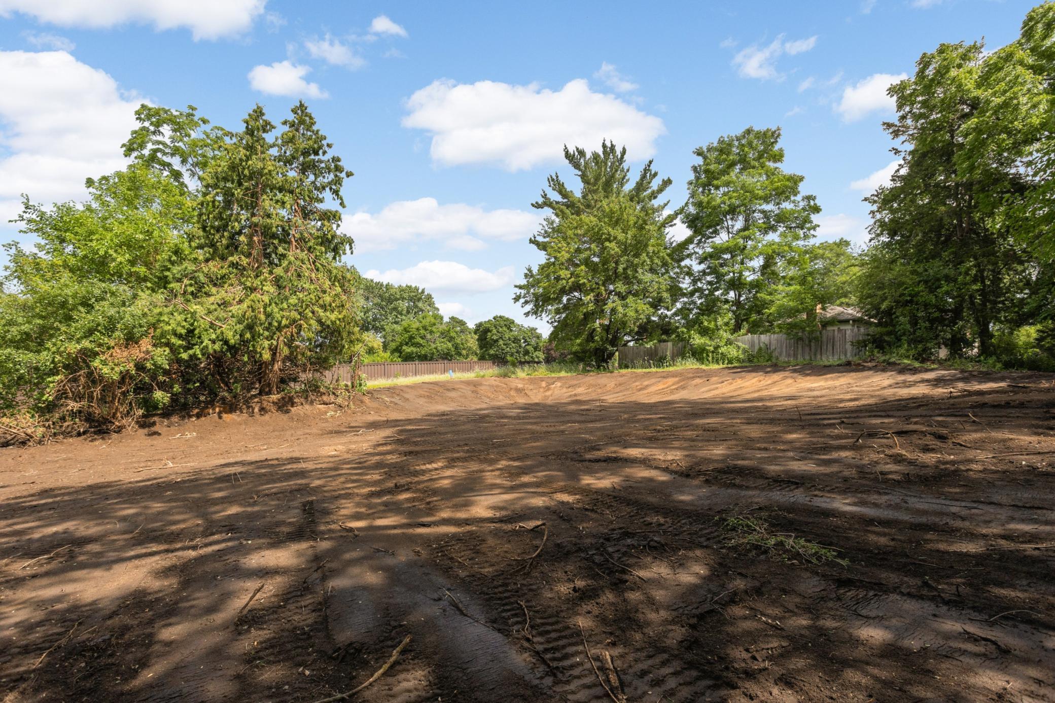 14019 Excelsior Boulevard Property Photo 12