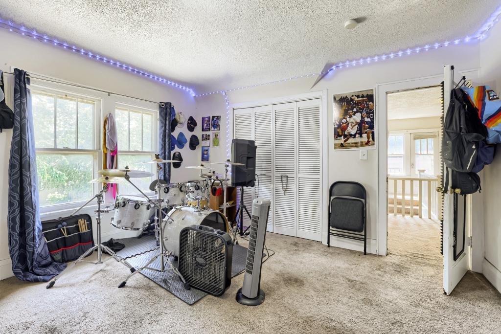 2901 Morgan Avenue N Property Photo 15