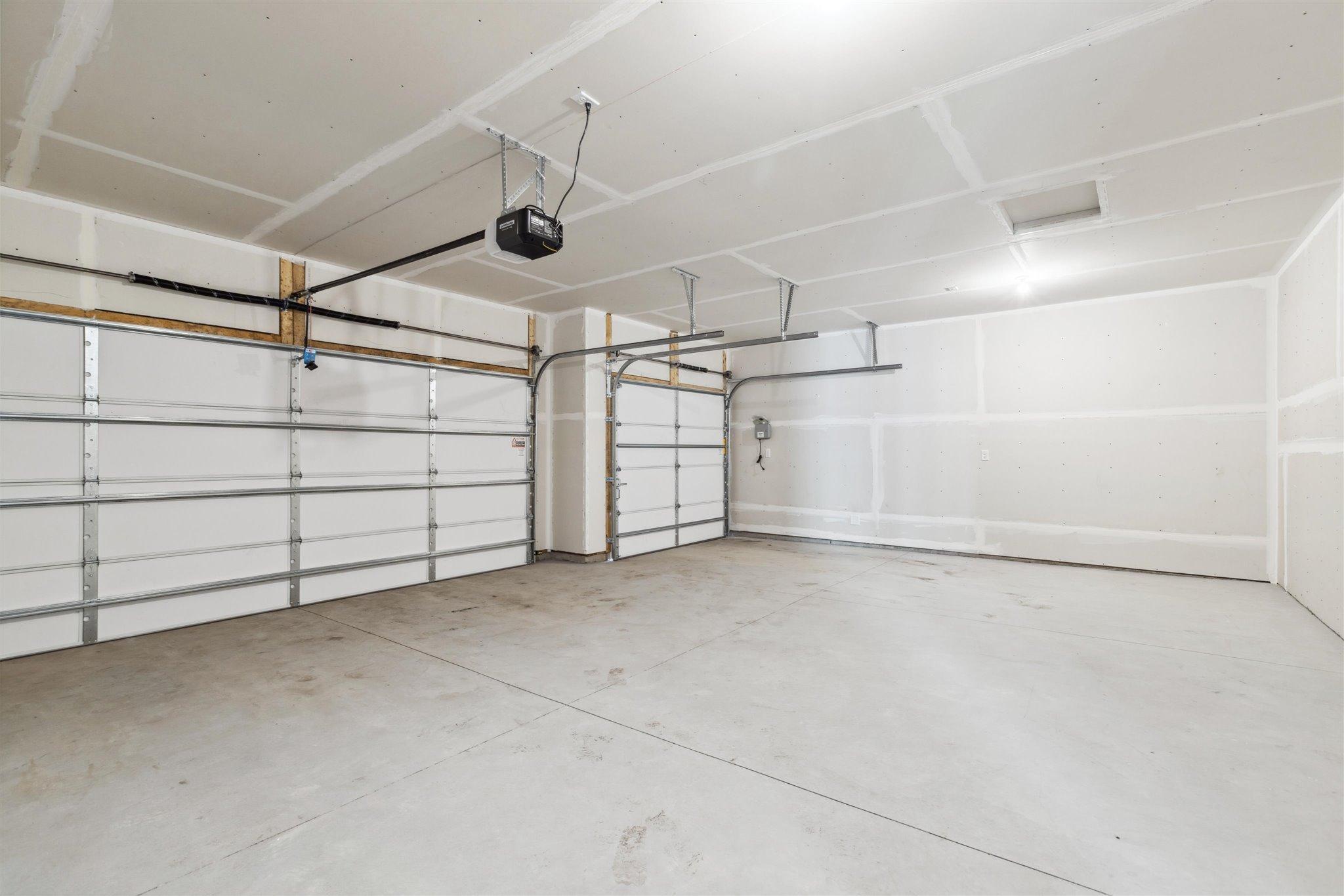 17428 Dulles Lane Property Photo 16