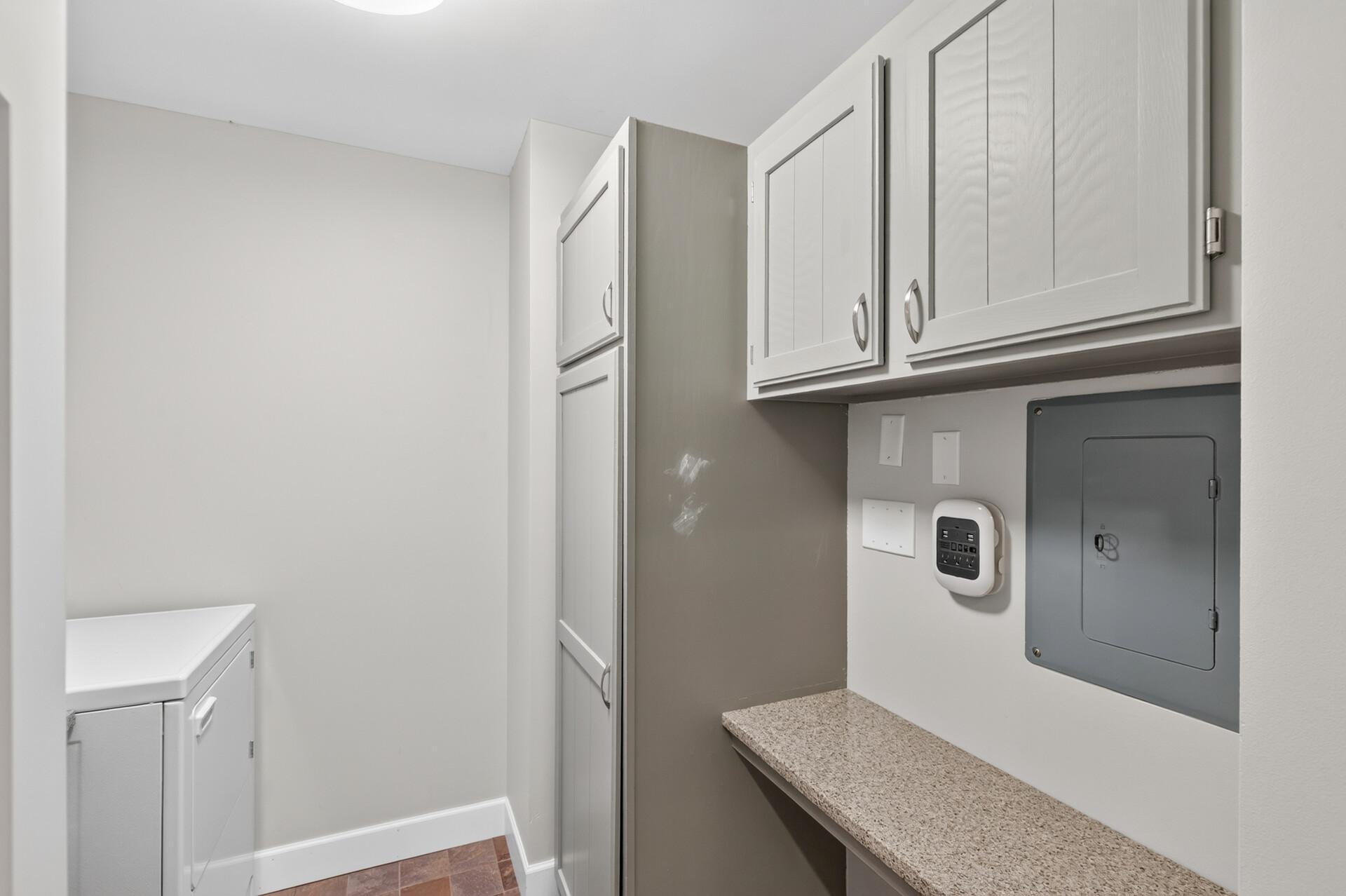 1235 Yale Place 101 Property Photo 35