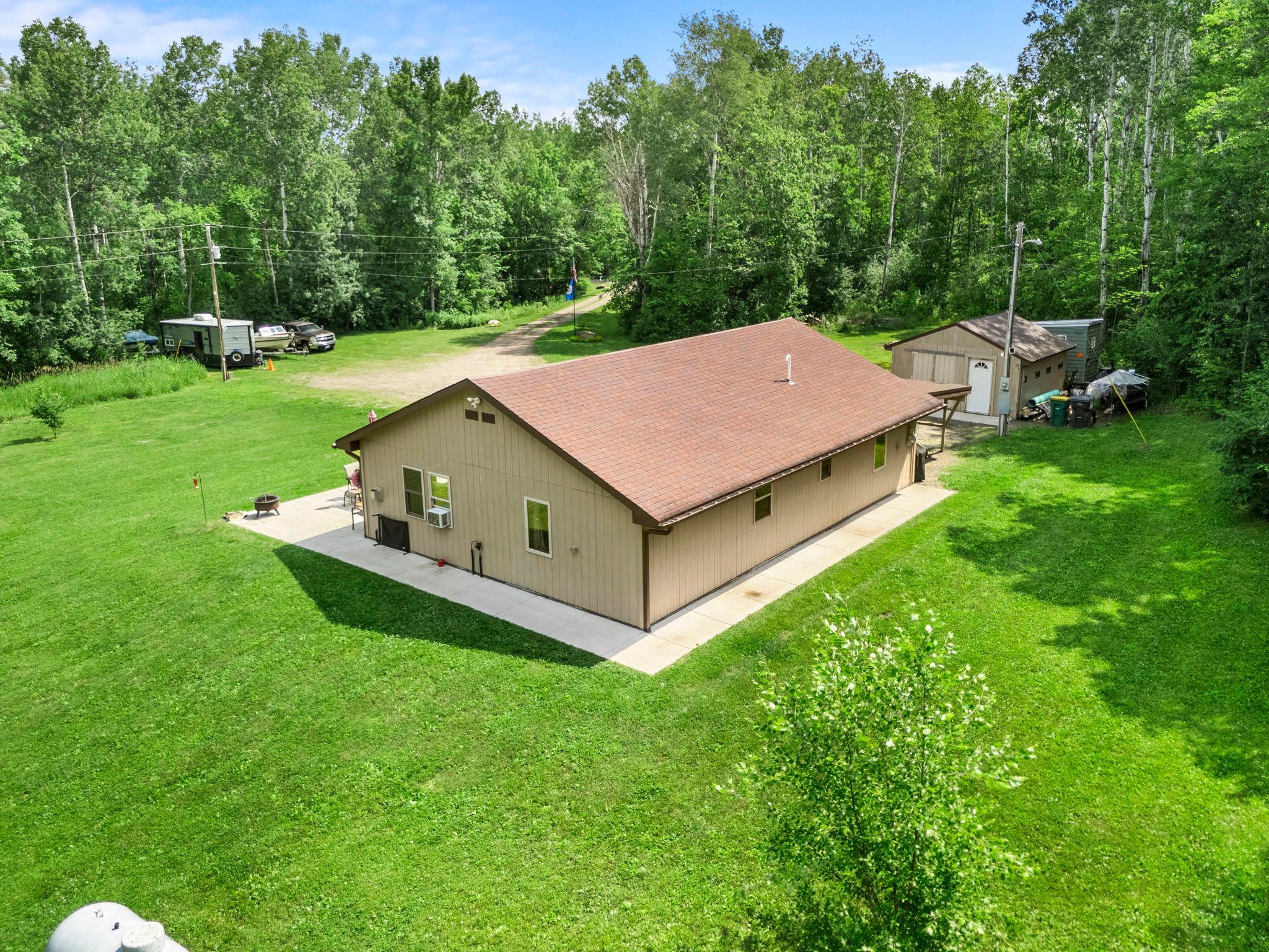 2319 Cardas Road Property Photo 1
