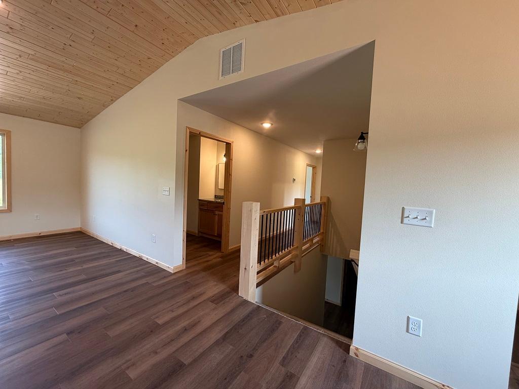 22859 285th Avenue Property Photo 12