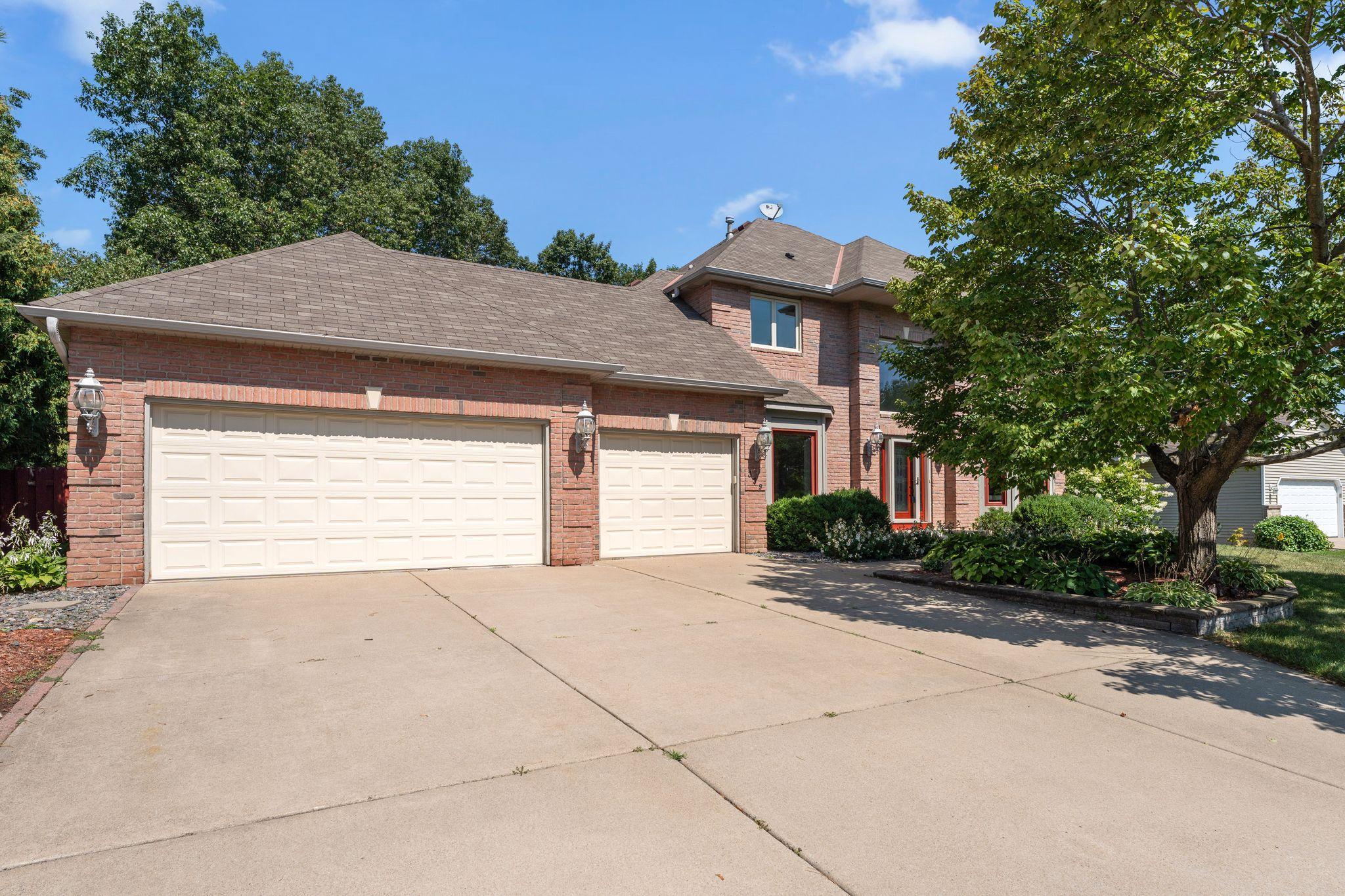 339 Oak Ridge Drive Property Photo 1