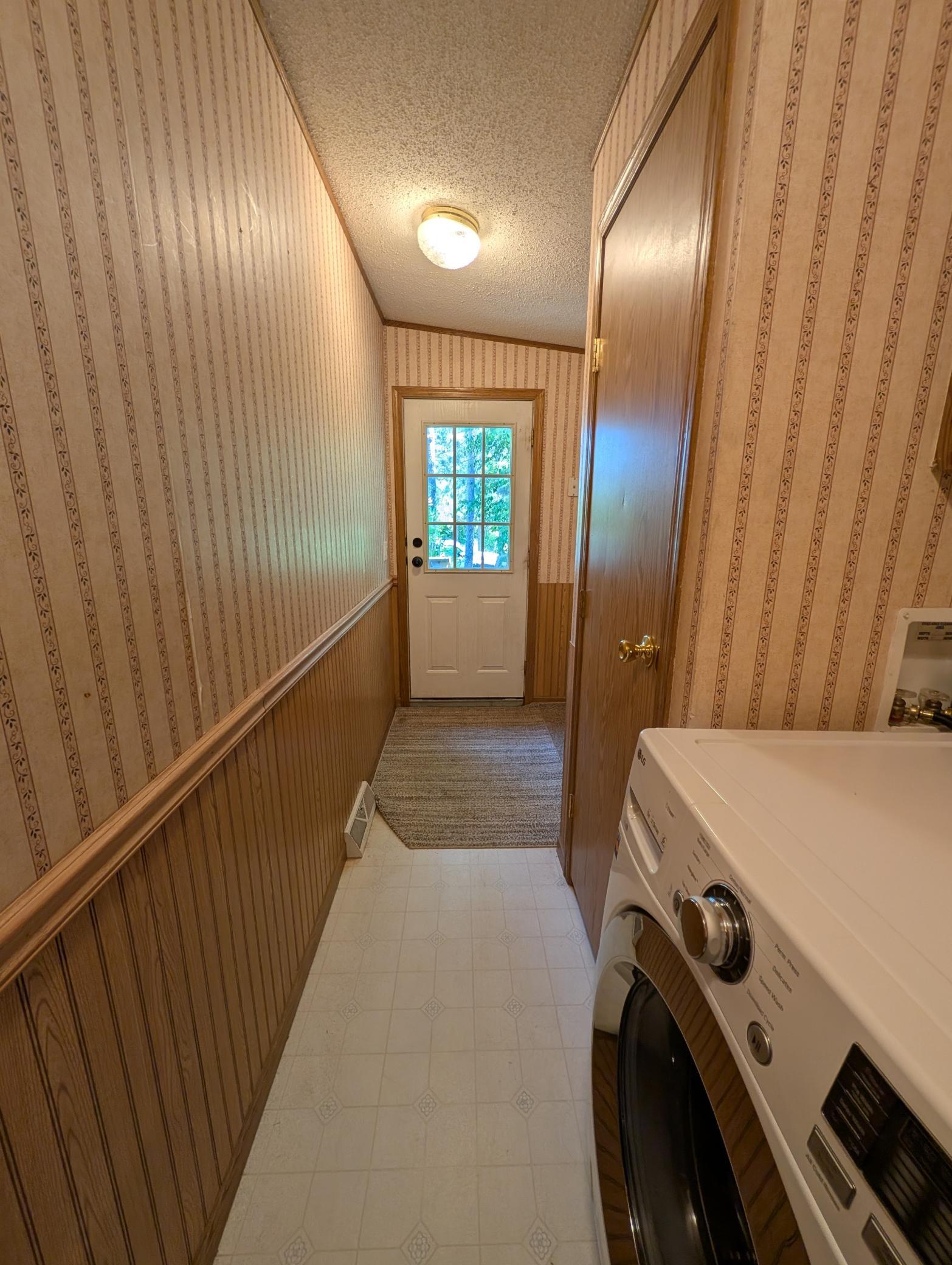 3945 Maple Street Property Photo 30
