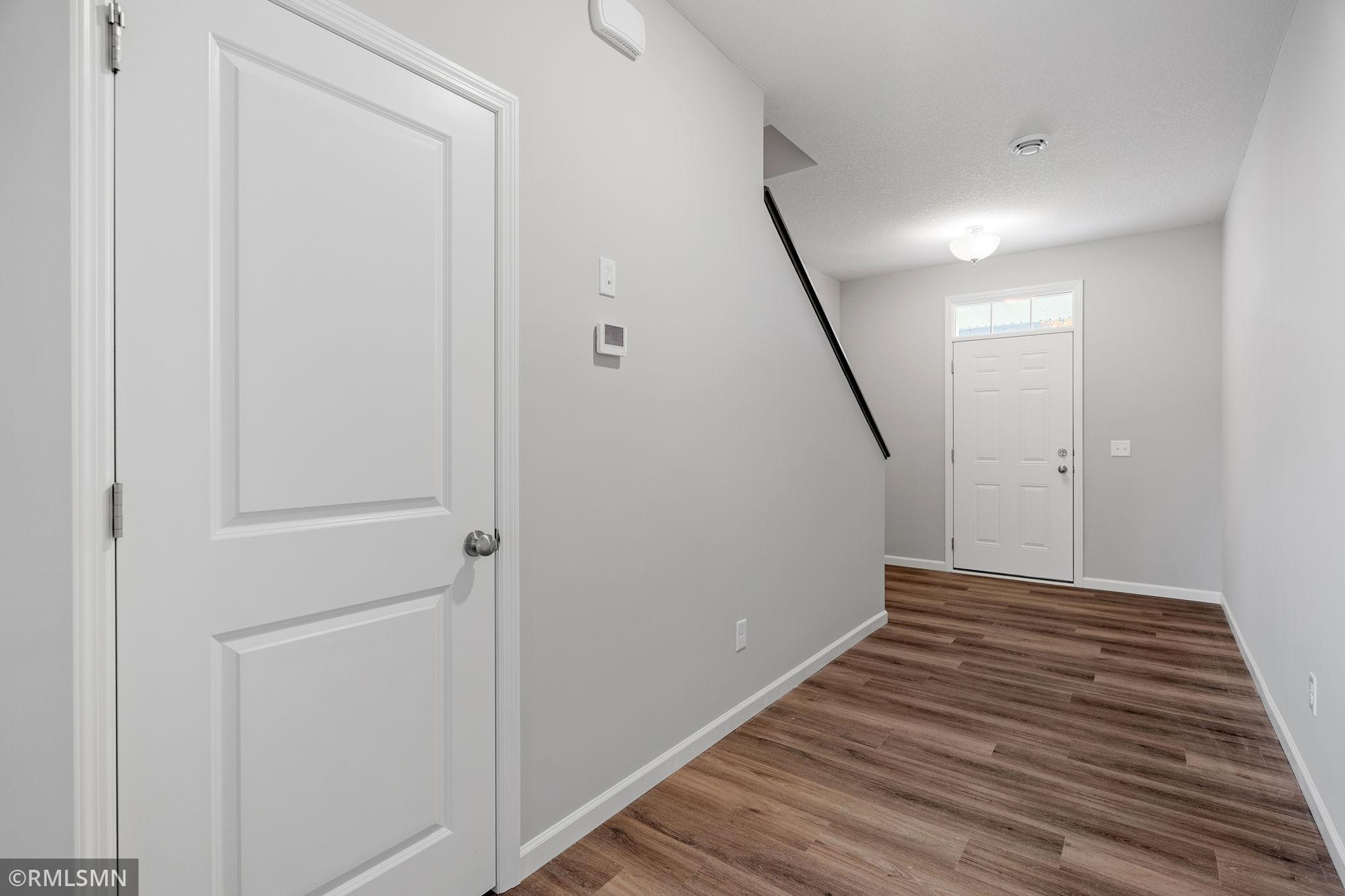 2621 Ivan Avenue Ne Property Photo 3