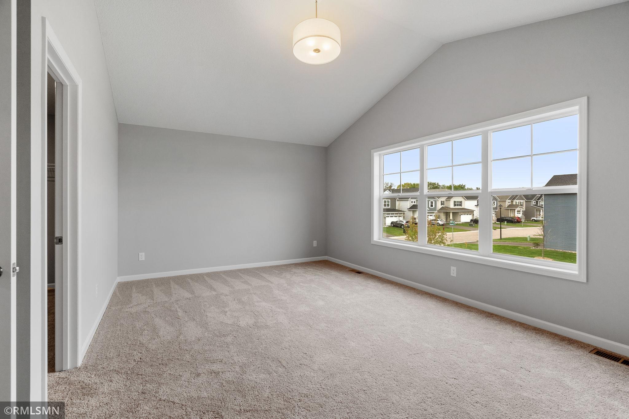 2621 Ivan Avenue Ne Property Photo 12