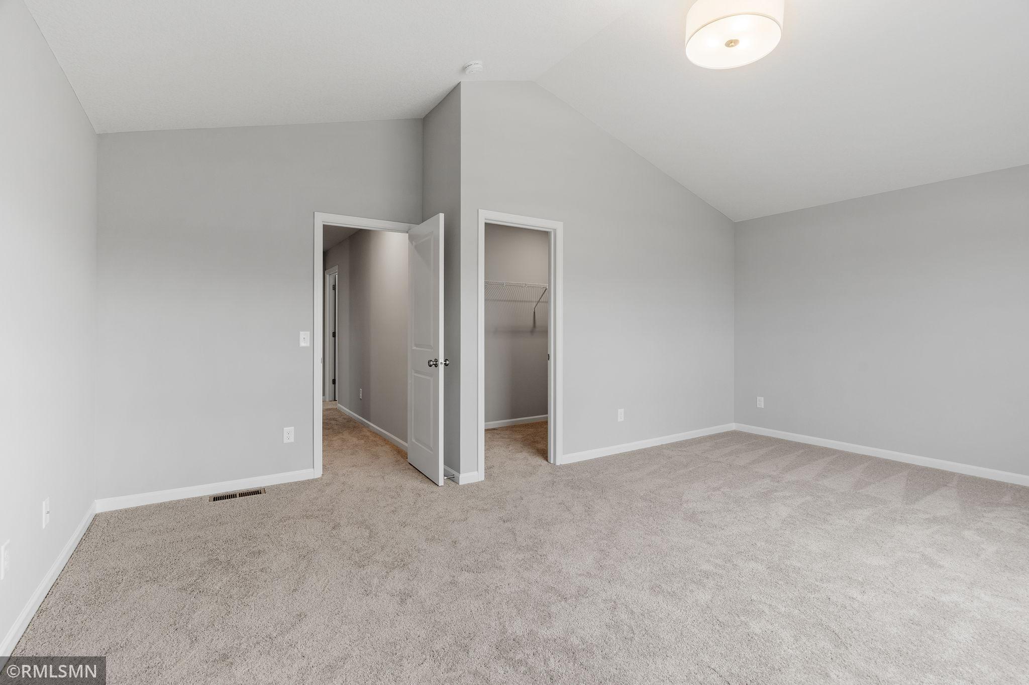 2621 Ivan Avenue Ne Property Photo 13