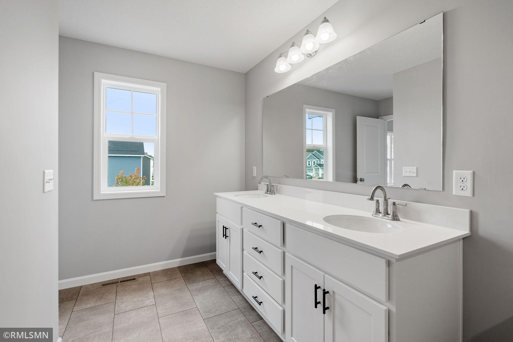 2621 Ivan Avenue Ne Property Photo 17