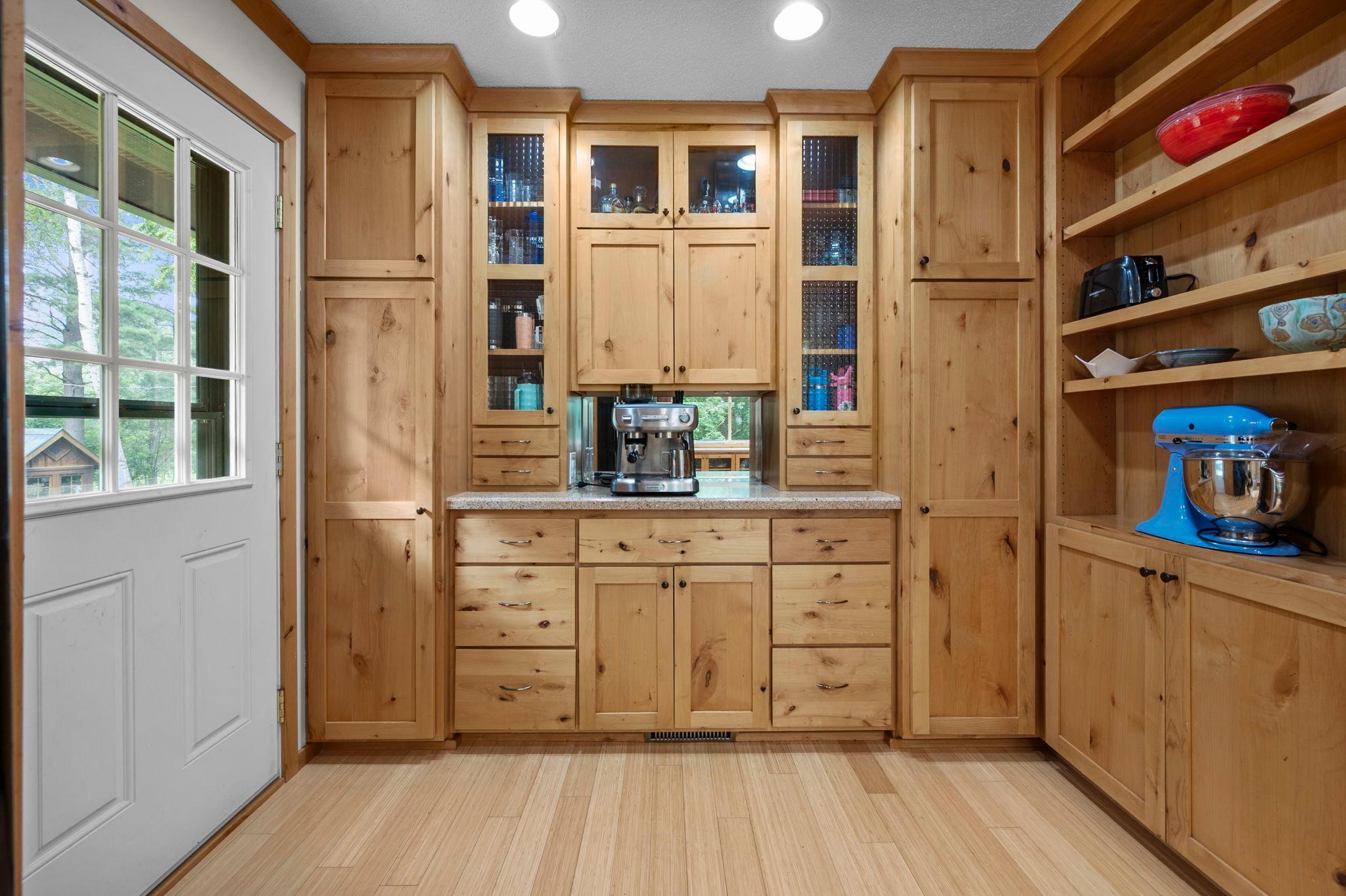 7920 Hill Trail N Property Photo 32