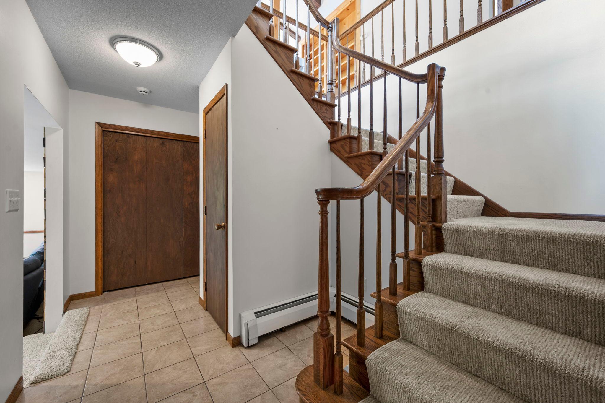 7920 Hill Trail N Property Photo 44