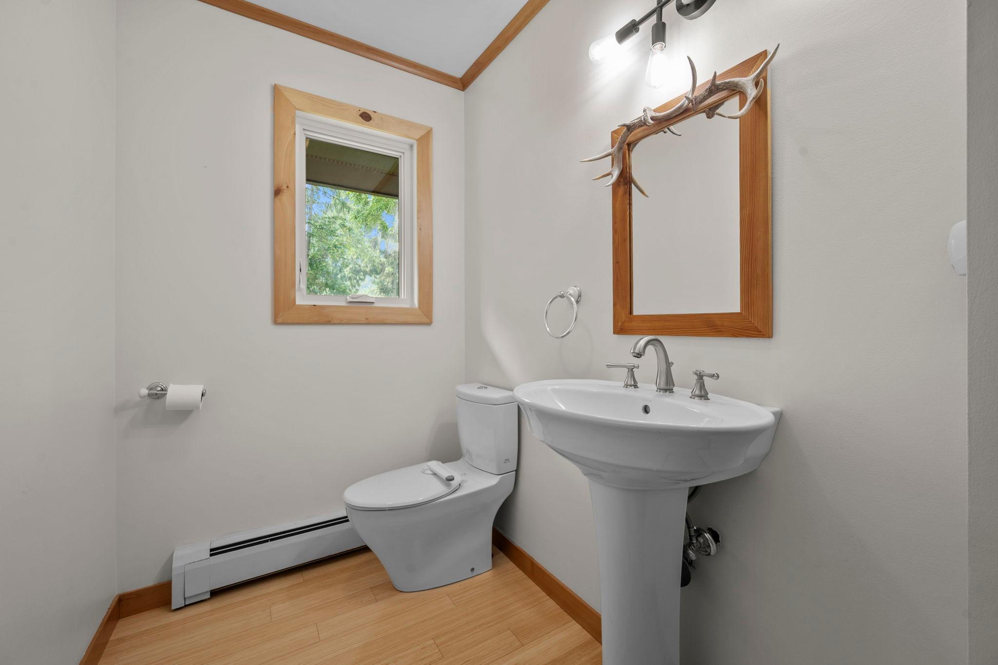 7920 Hill Trail N Property Photo 45