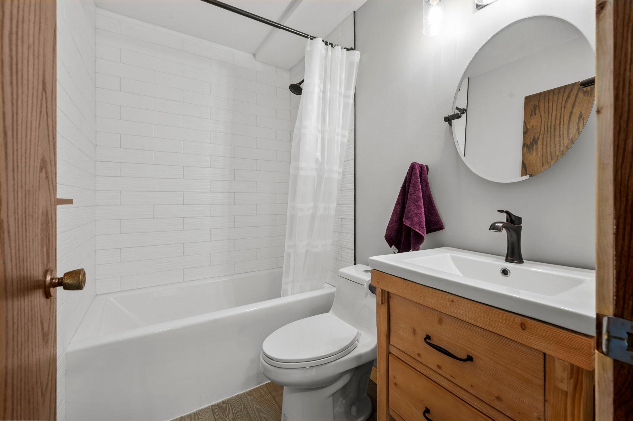 7920 Hill Trail N Property Photo 56