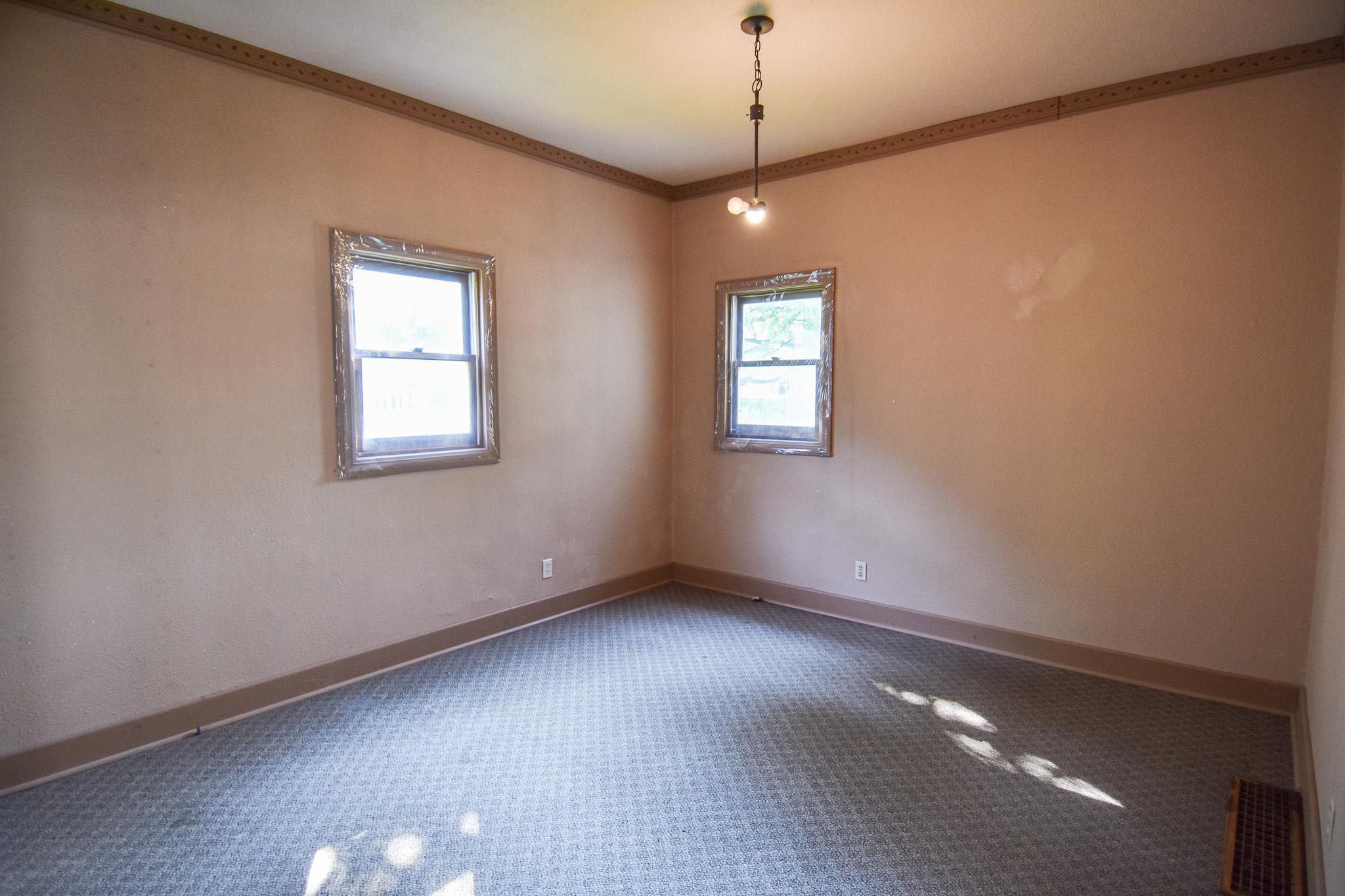 237 E Nelson Avenue Property Photo 27