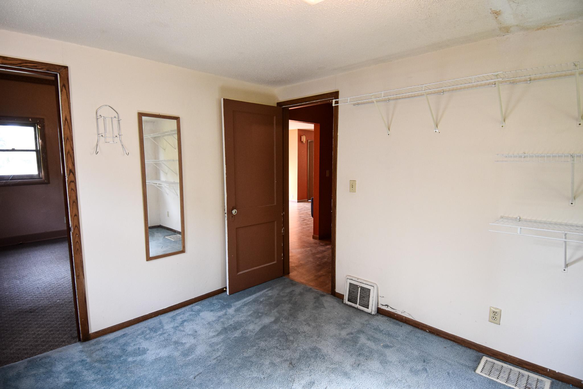 237 E Nelson Avenue Property Photo 29