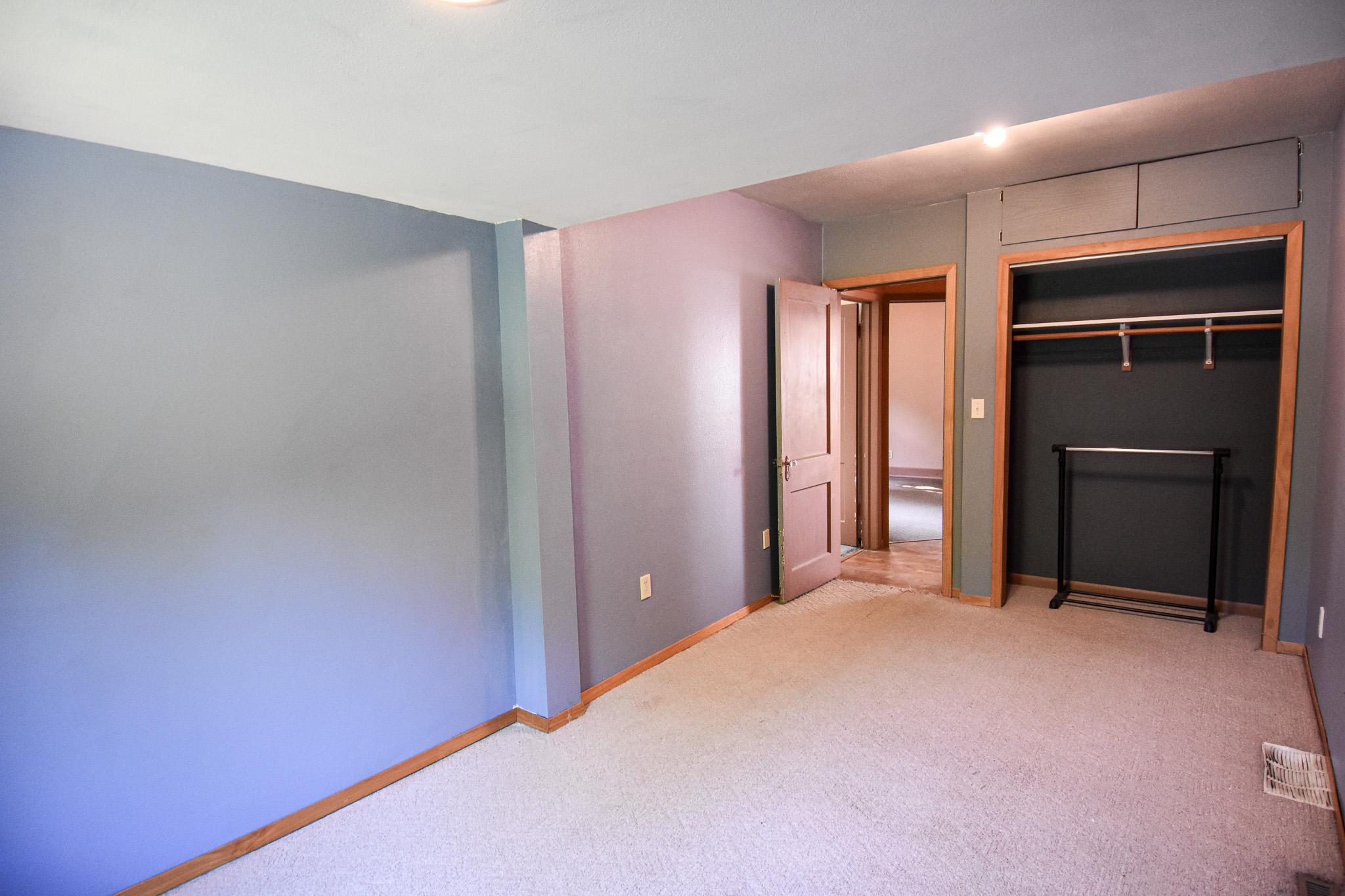 237 E Nelson Avenue Property Photo 31