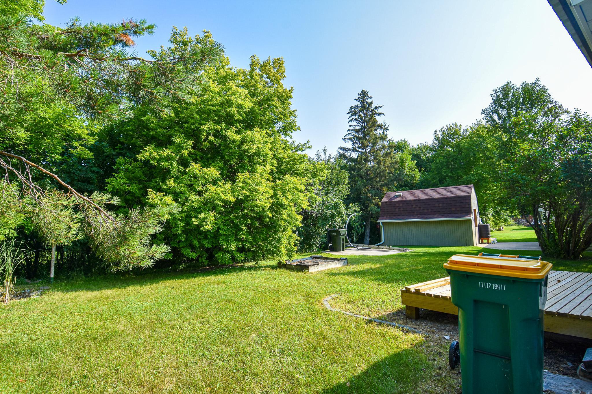 237 E Nelson Avenue Property Photo 36