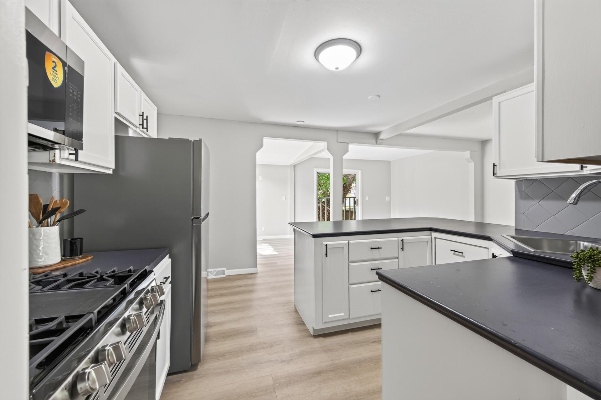 4825 Hodgson Connection Property Photo 9