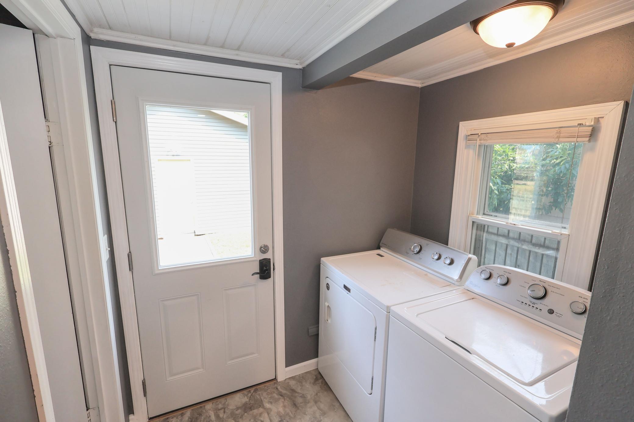 448 23rd Avenue N Property Photo 12