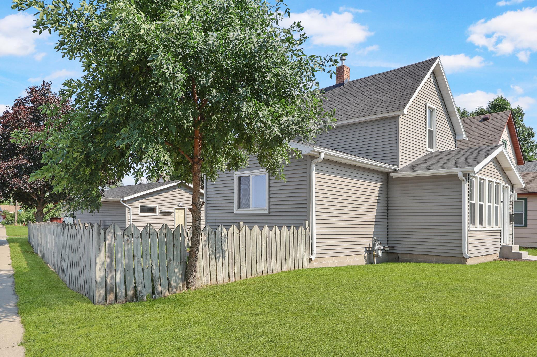 448 23rd Avenue N Property Photo 19