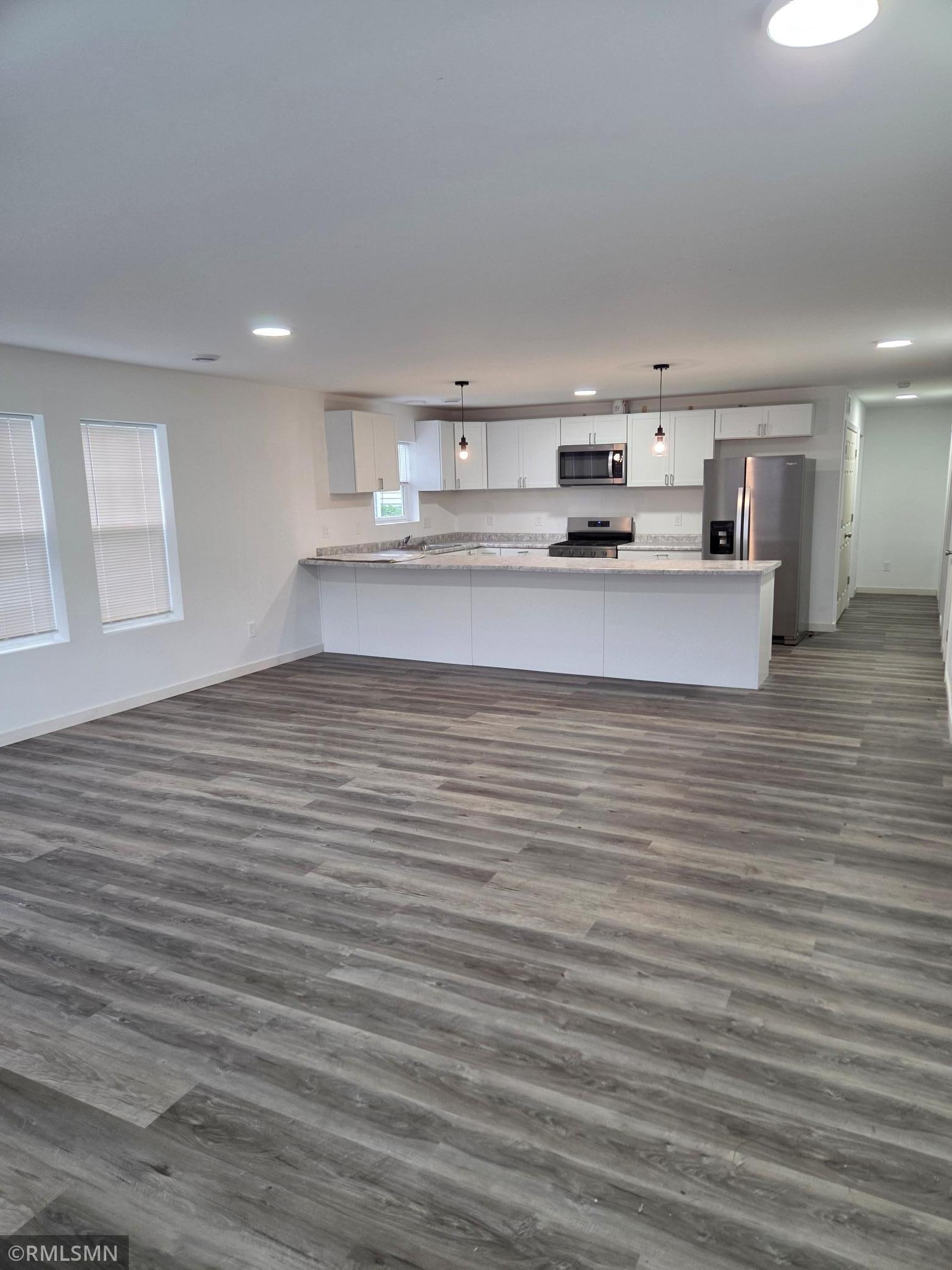 1911 E 32nd Street Property Photo 5