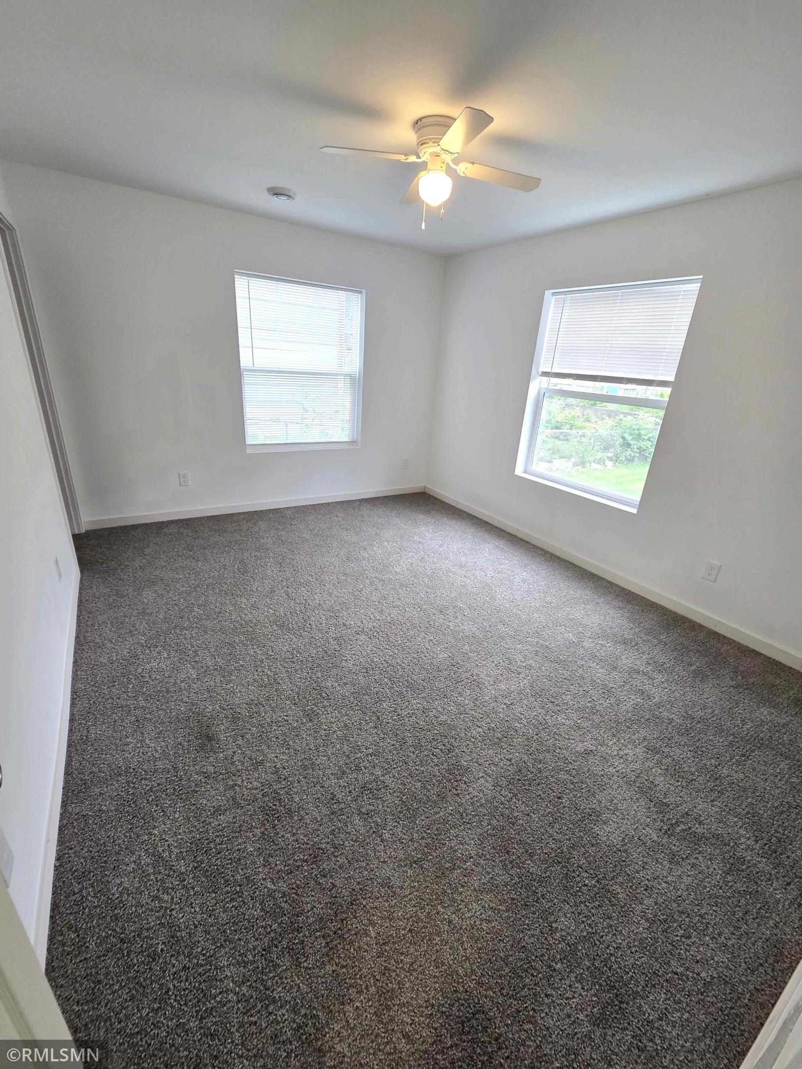 1911 E 32nd Street Property Photo 7