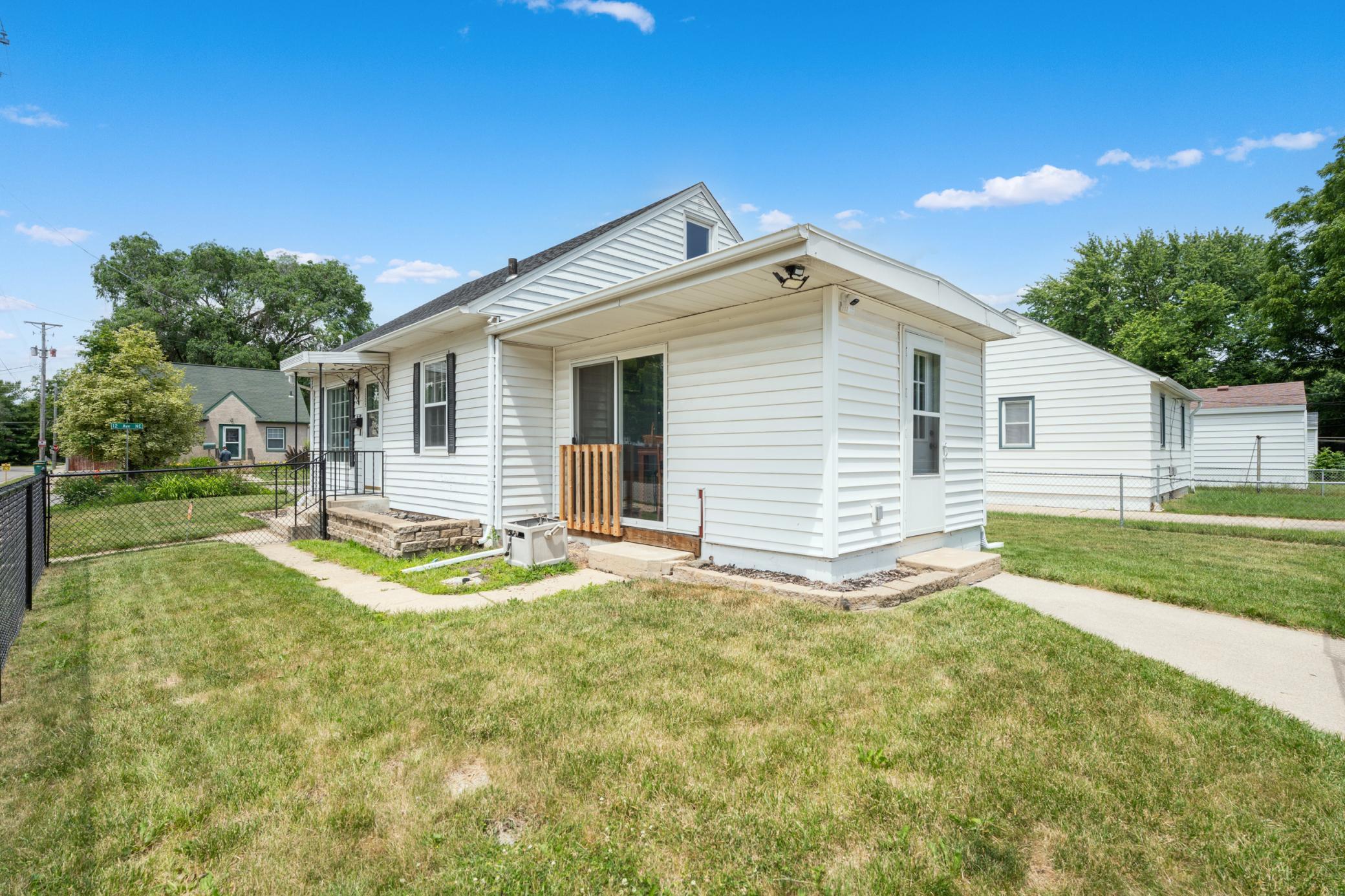 1205 9th Street Ne Property Photo 3