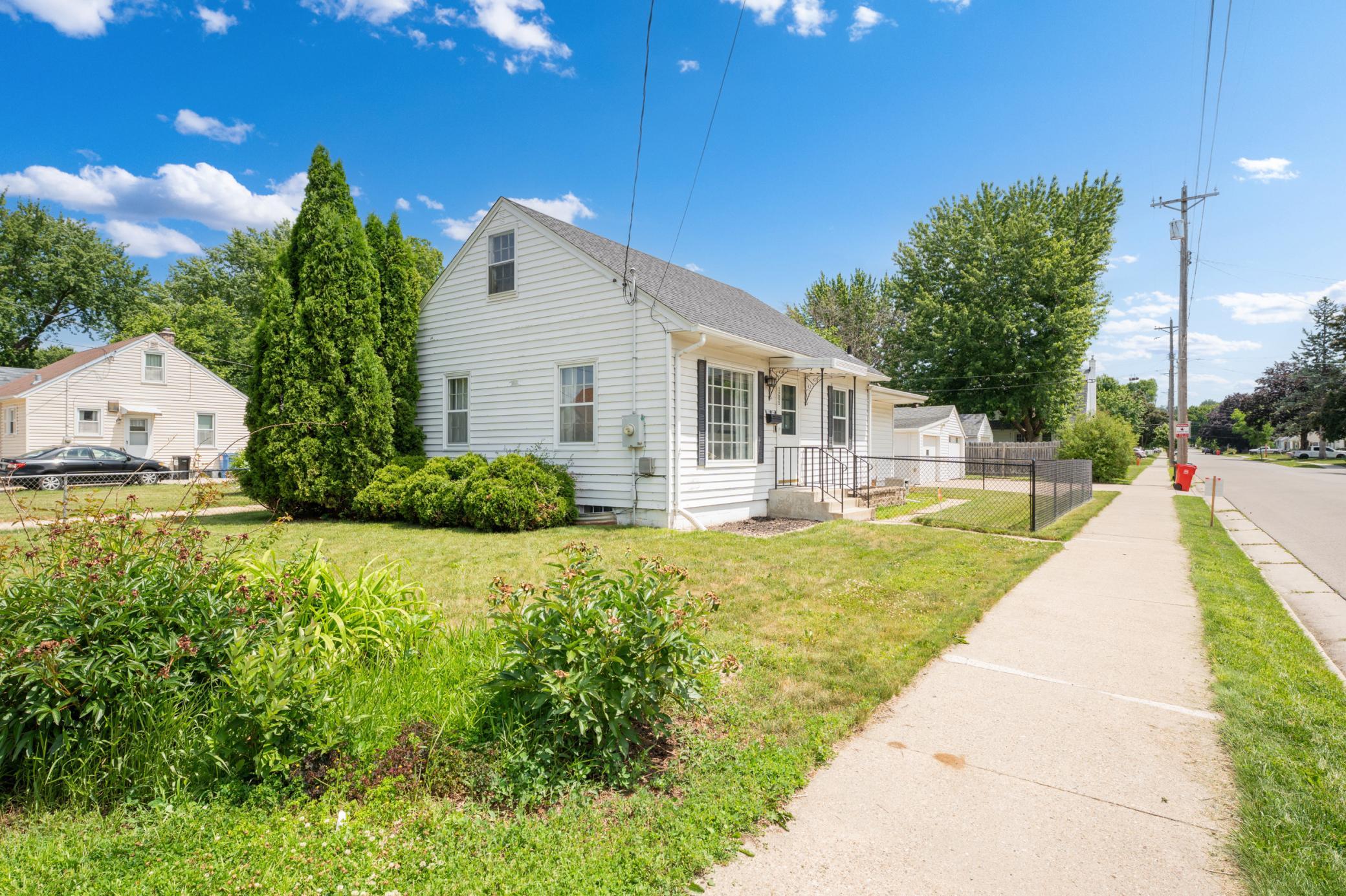 1205 9th Street Ne Property Photo 4