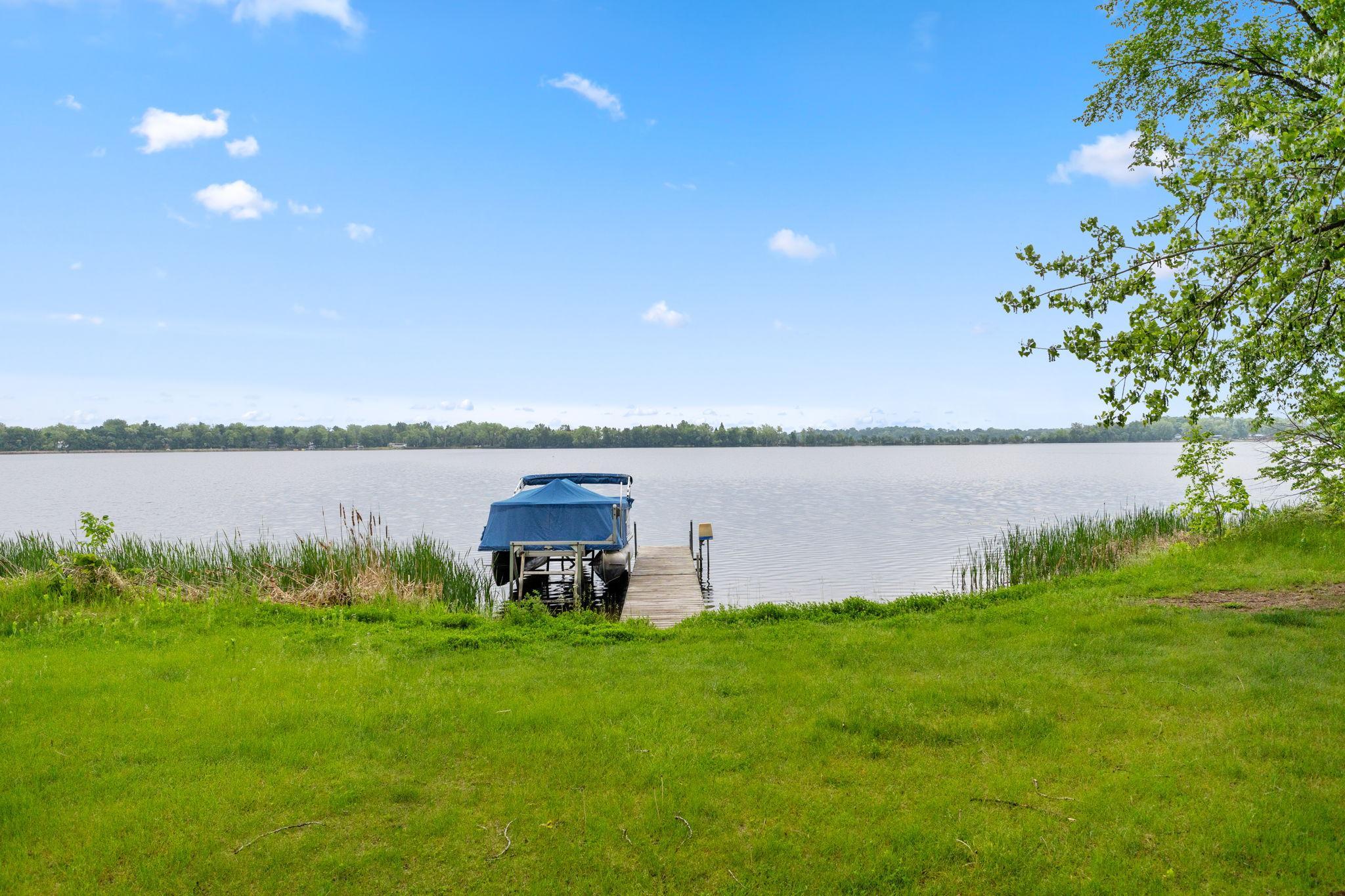 43150 Shenandoah Loop Property Photo 3