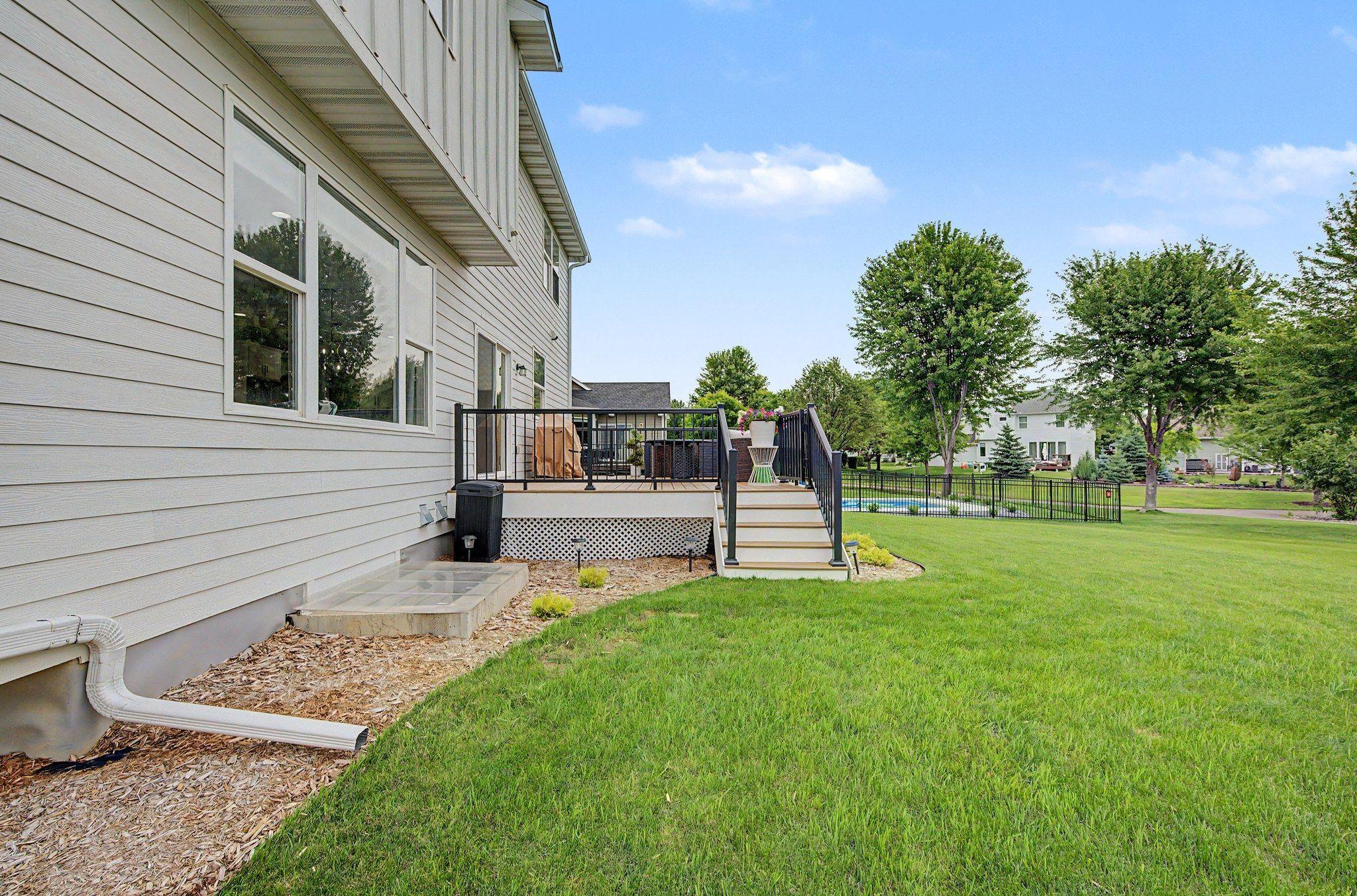 6694 Lakeview Circle Ne Property Photo 28