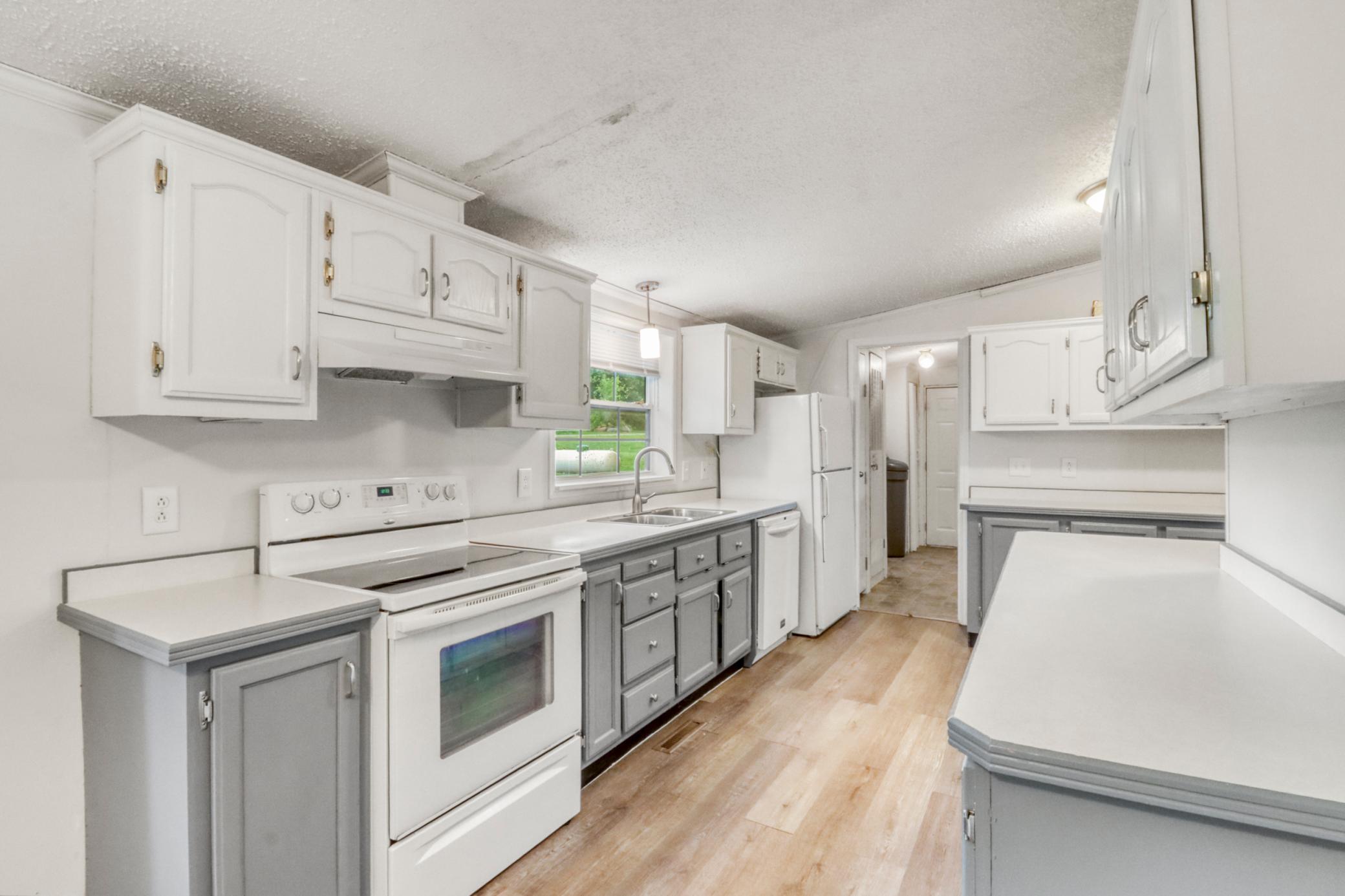 12651 Dorff Beach Road Property Photo 11