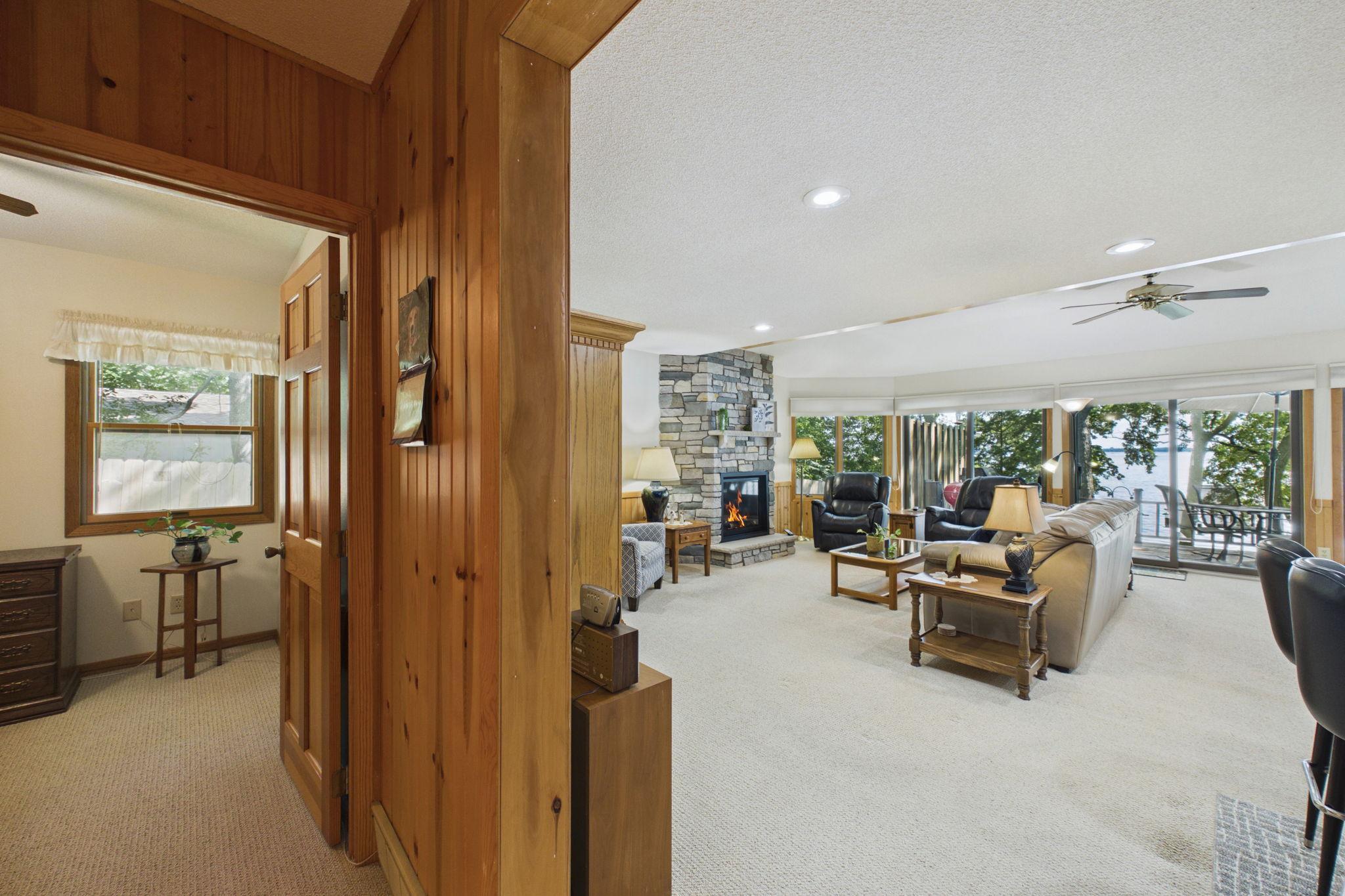 12231 N Shore Drive Property Photo 10