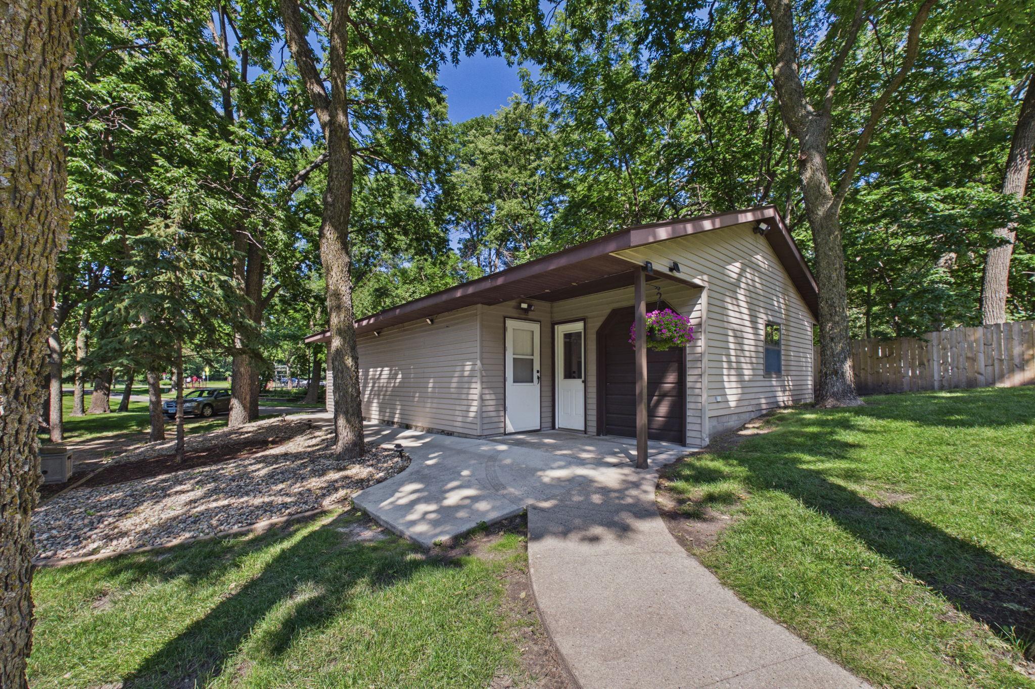 12231 N Shore Drive Property Photo 33