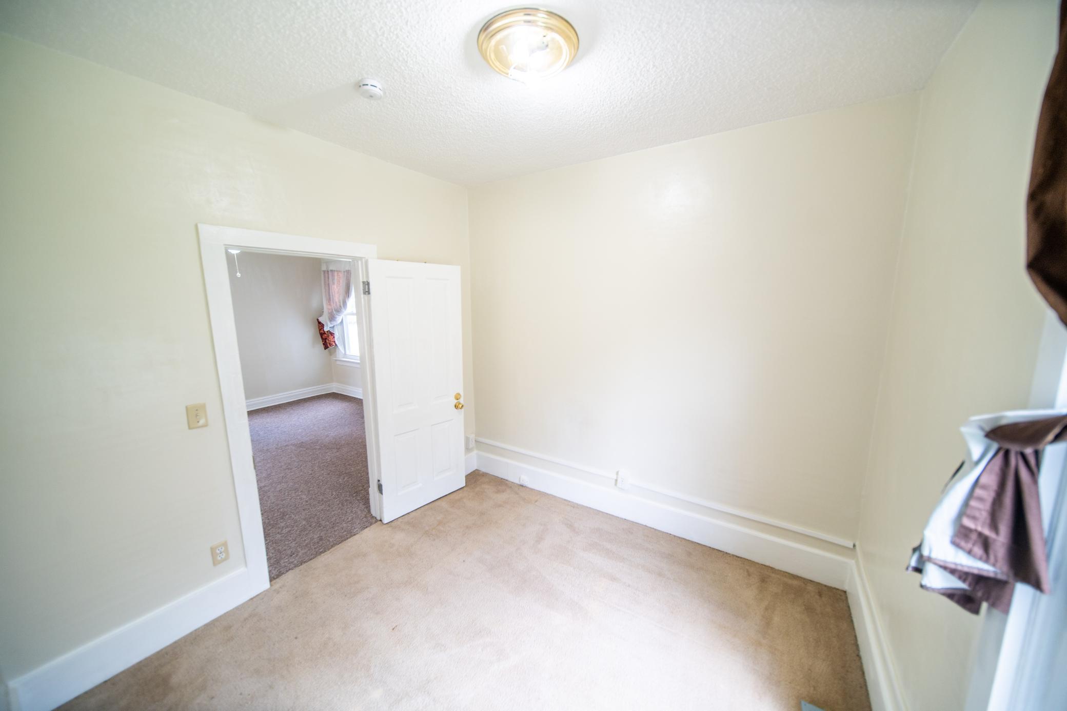704 7th Street Se Property Photo 15