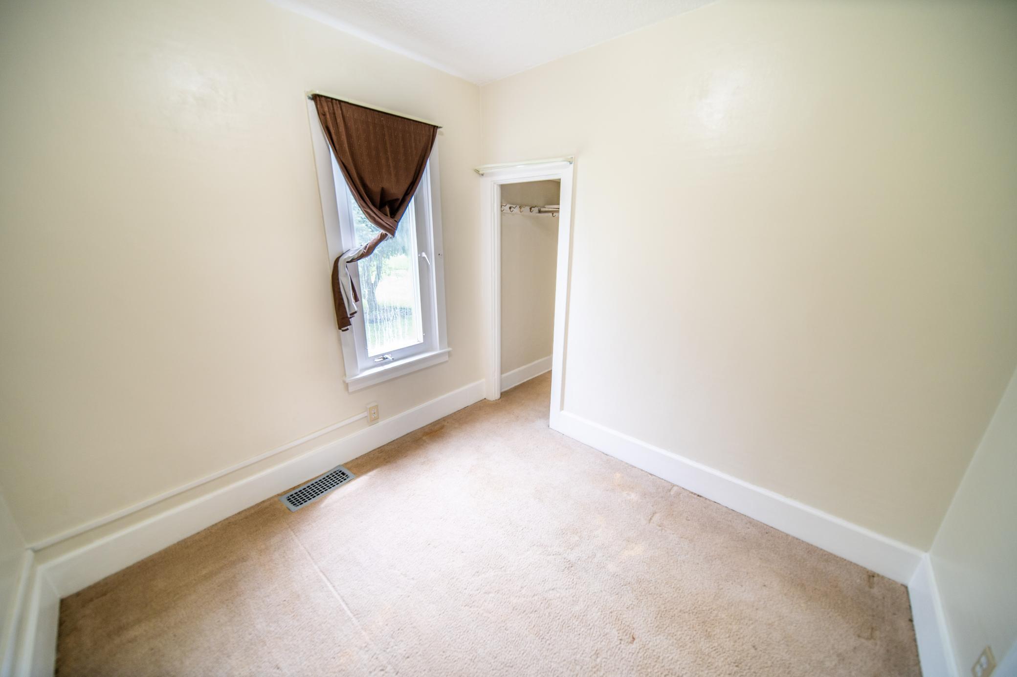704 7th Street Se Property Photo 17