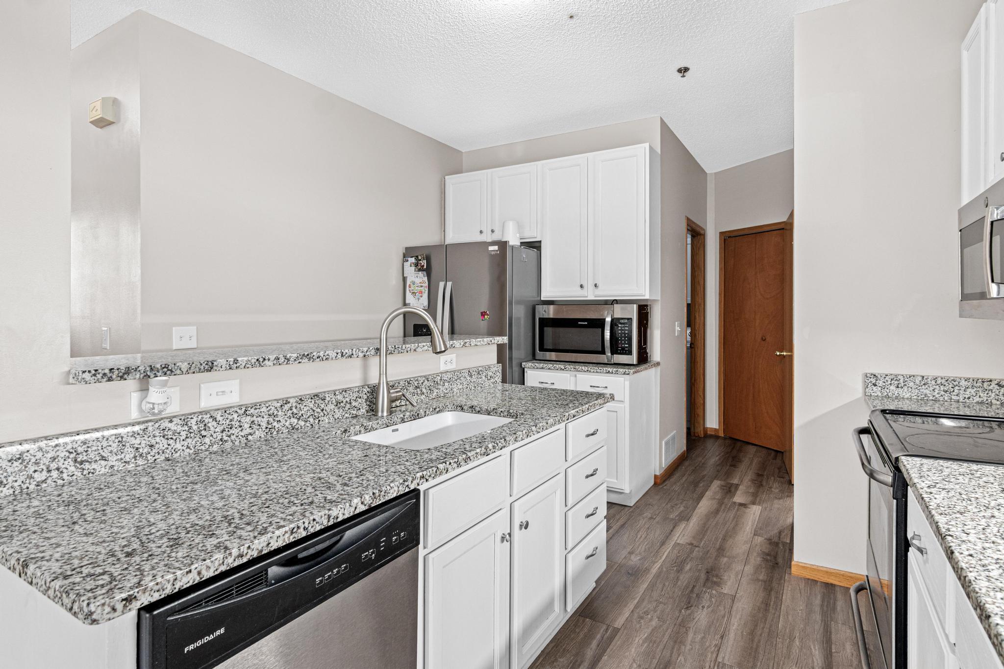 17980 Cobblestone Way Property Photo 13