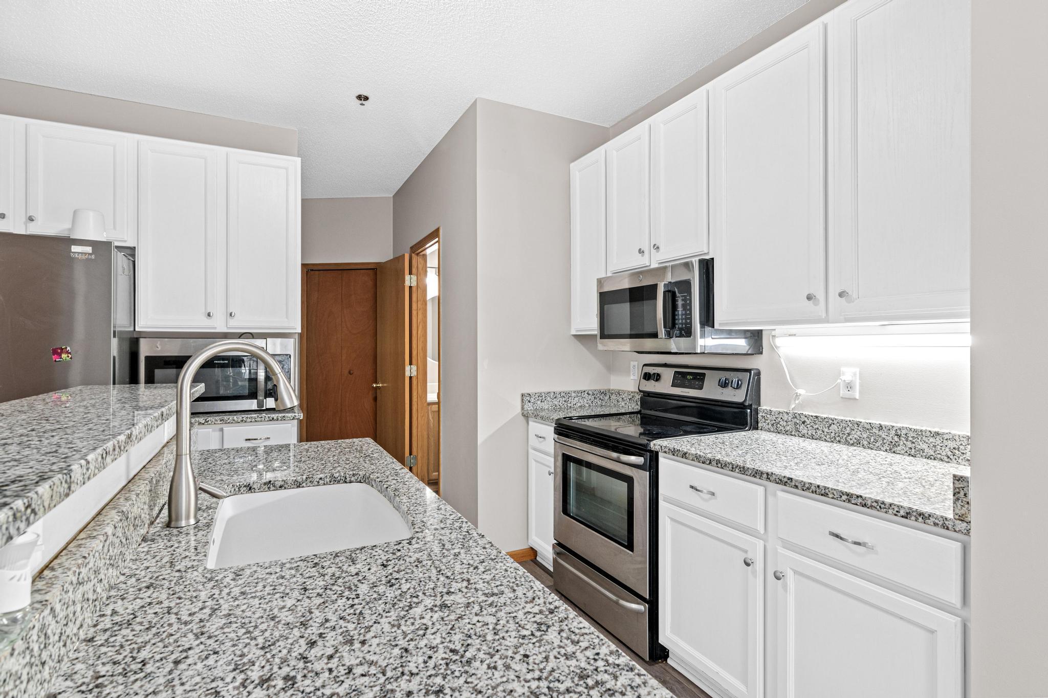 17980 Cobblestone Way Property Photo 14