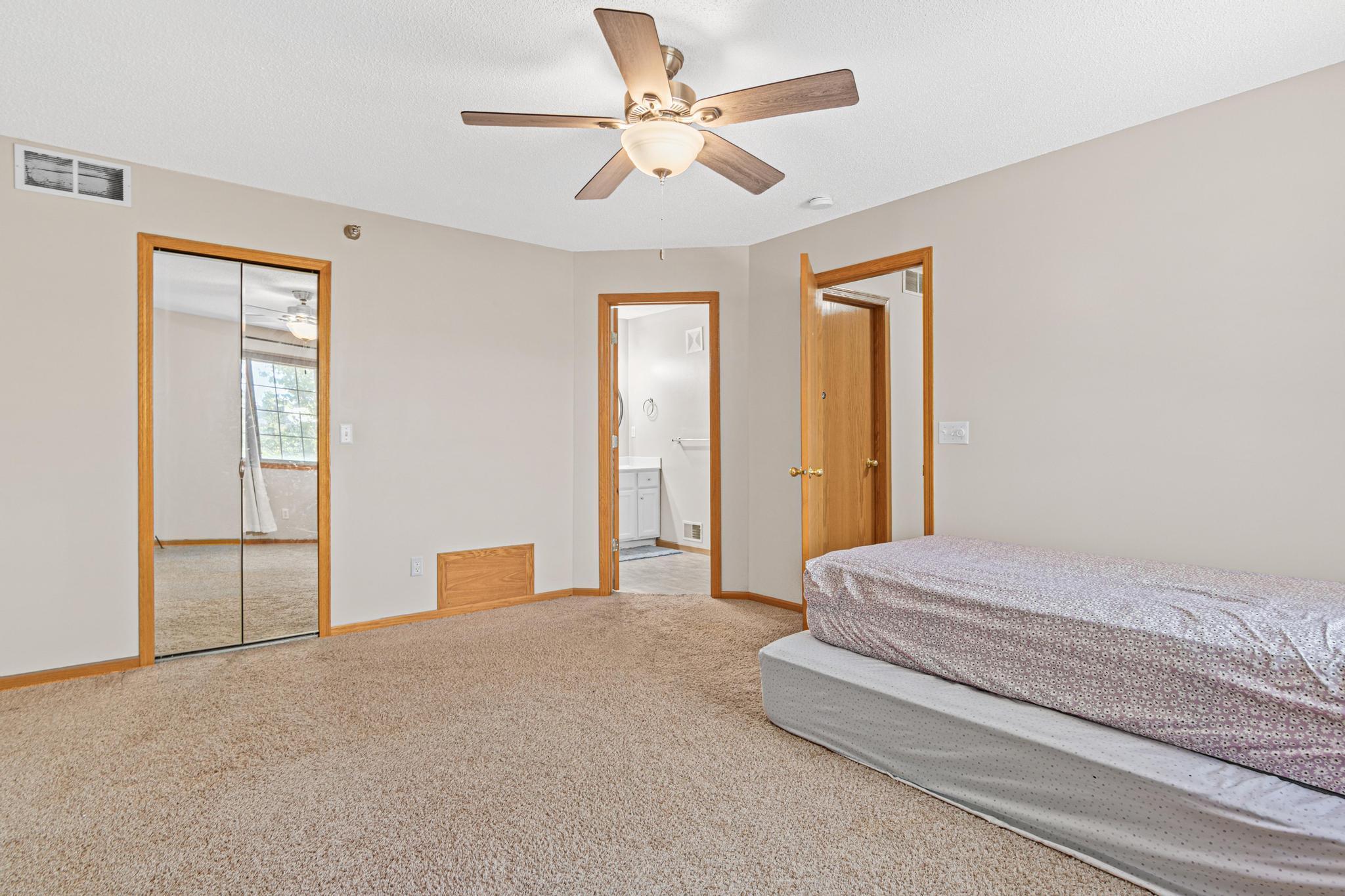 17980 Cobblestone Way Property Photo 22
