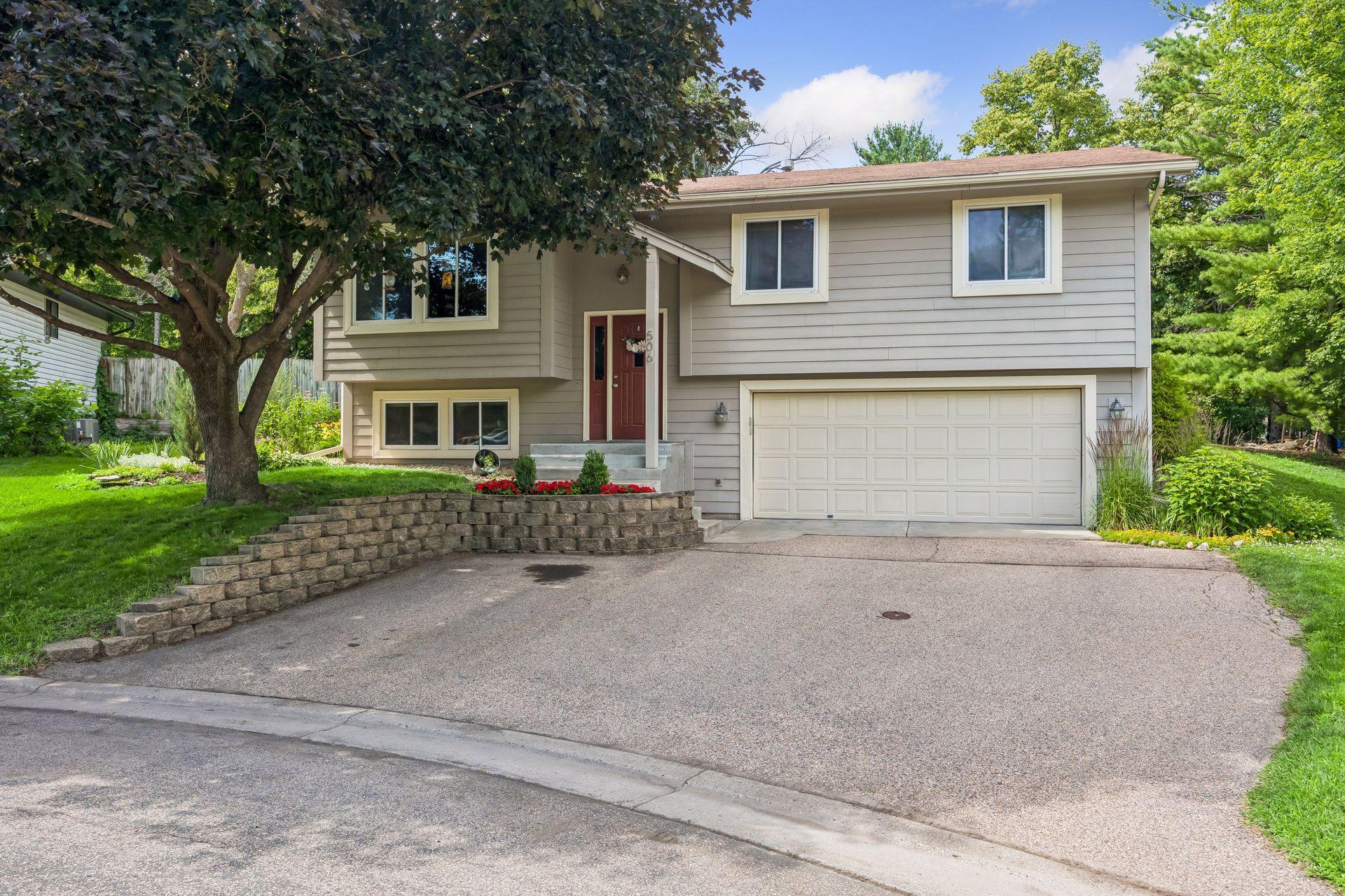 506 Laredo Lane Property Photo 1